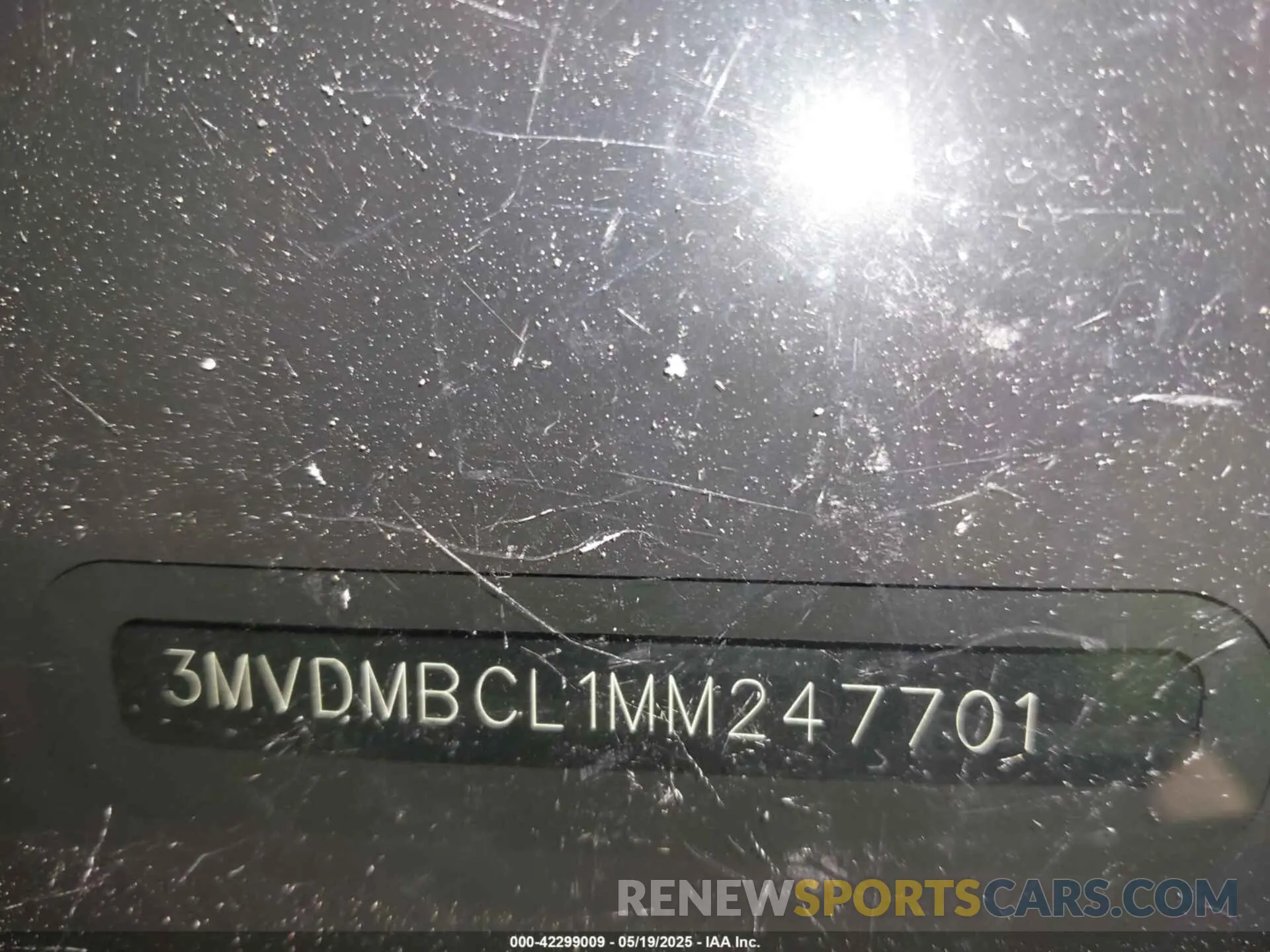 18 Photograph of a damaged car 3MVDMBCL1MM247701 MAZDA CX-30 2021