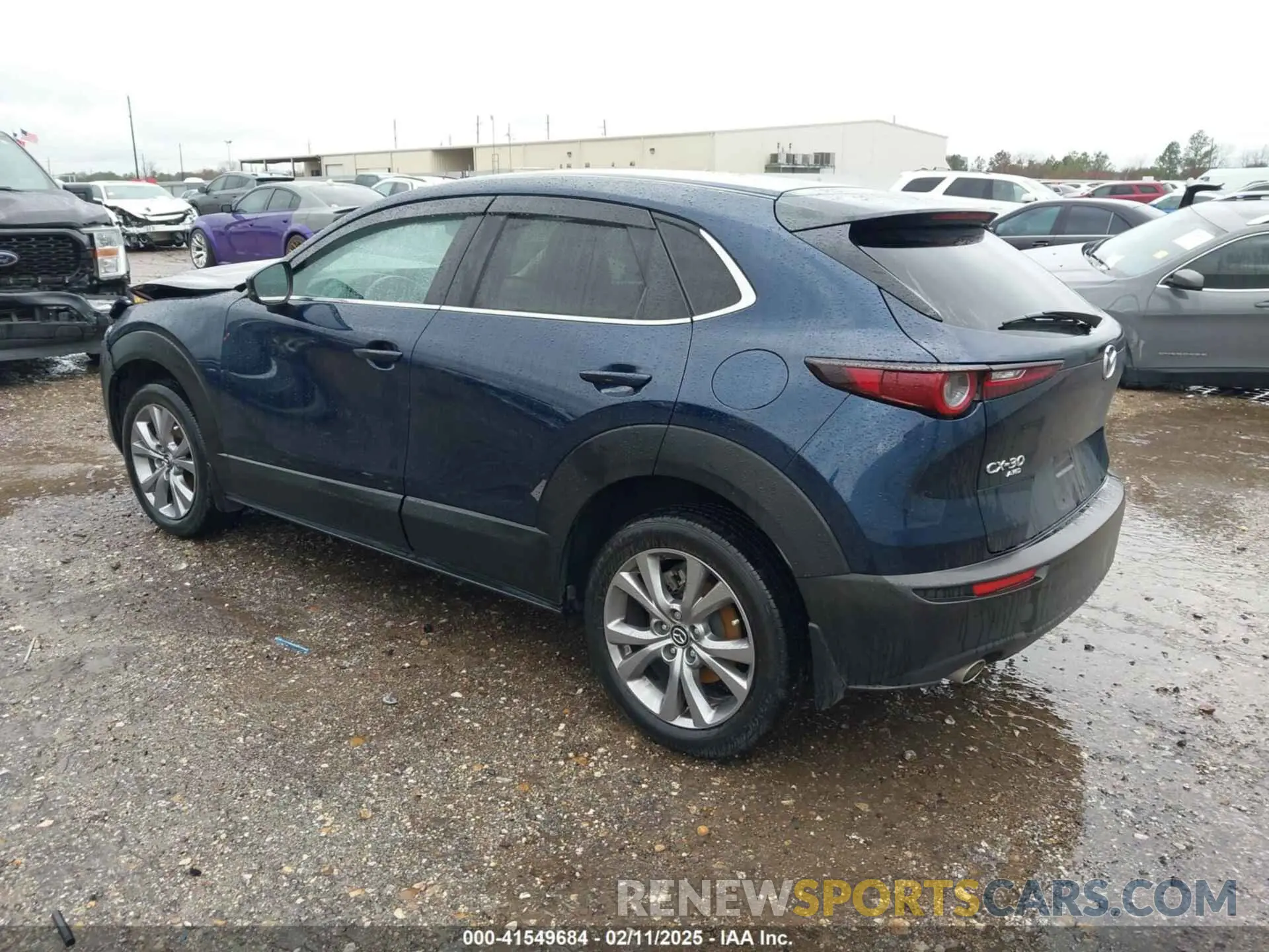 3 Photograph of a damaged car 3MVDMBCL2MM319036 MAZDA CX-30 2021
