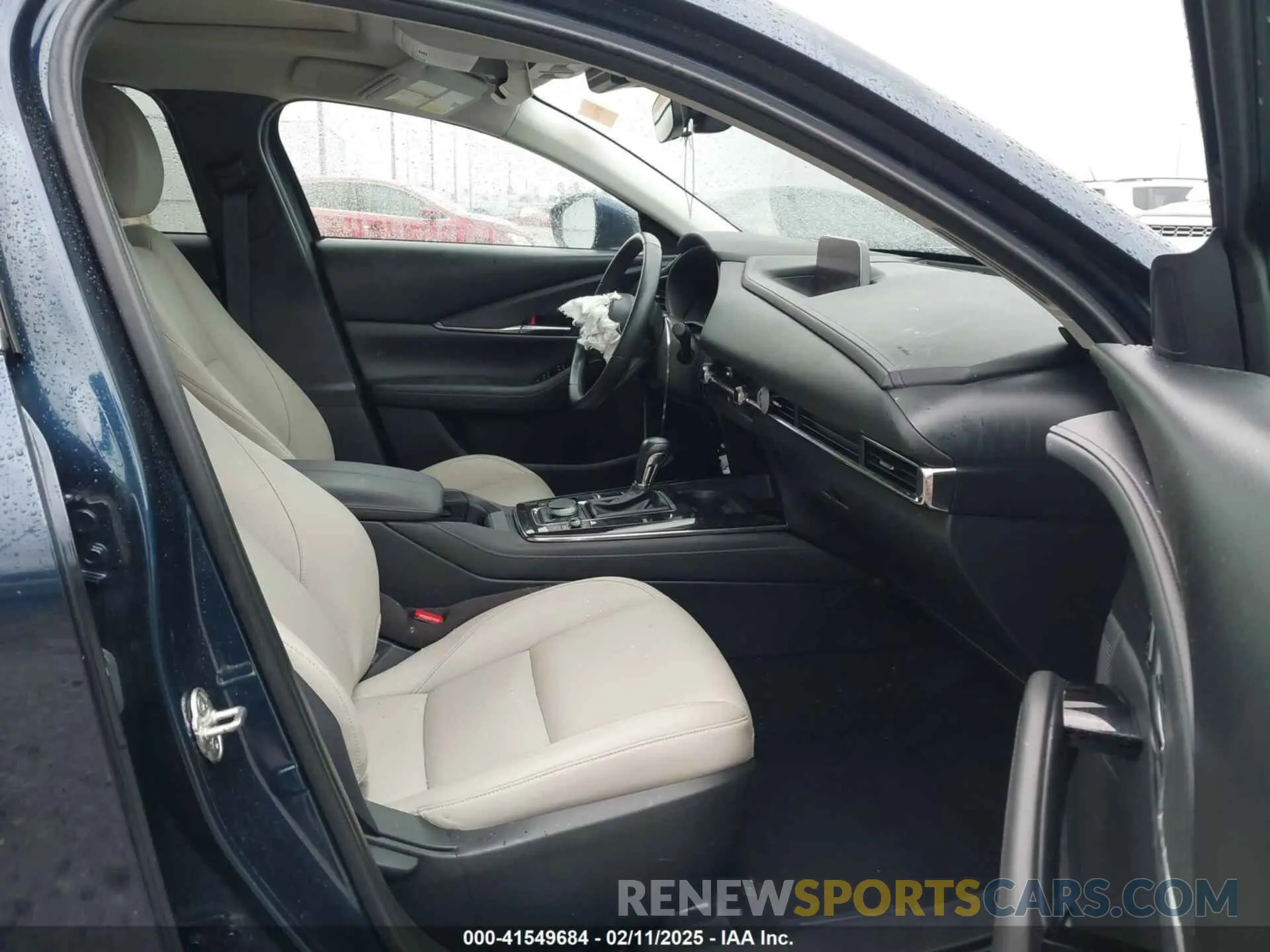 5 Photograph of a damaged car 3MVDMBCL2MM319036 MAZDA CX-30 2021