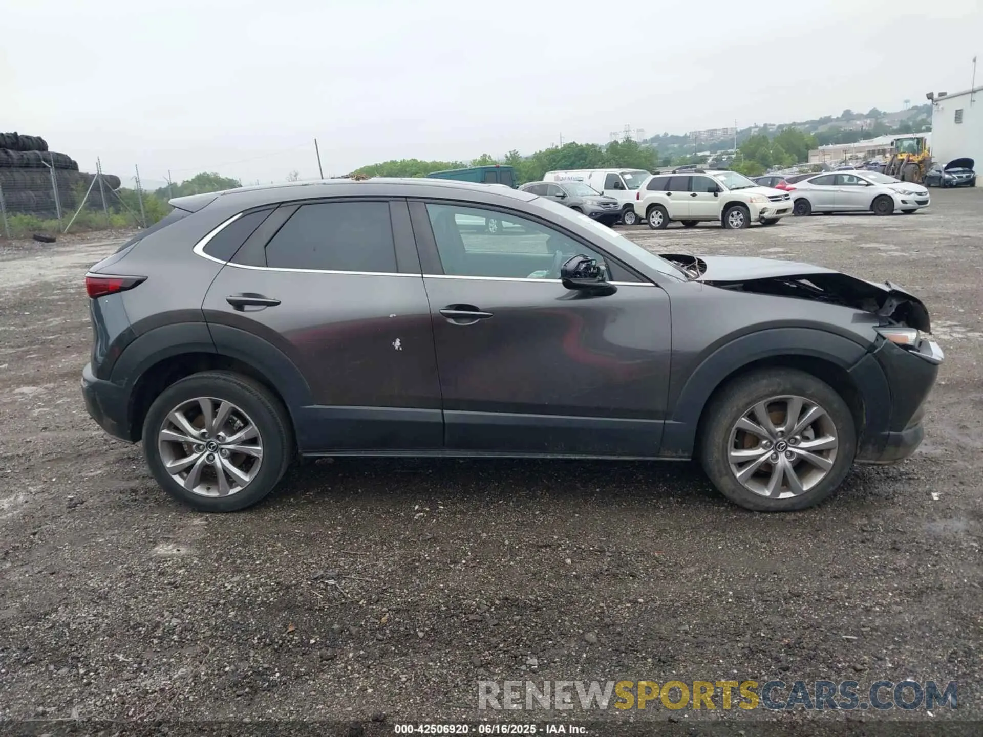 13 Photograph of a damaged car 3MVDMBCL3MM213601 MAZDA CX-30 2021