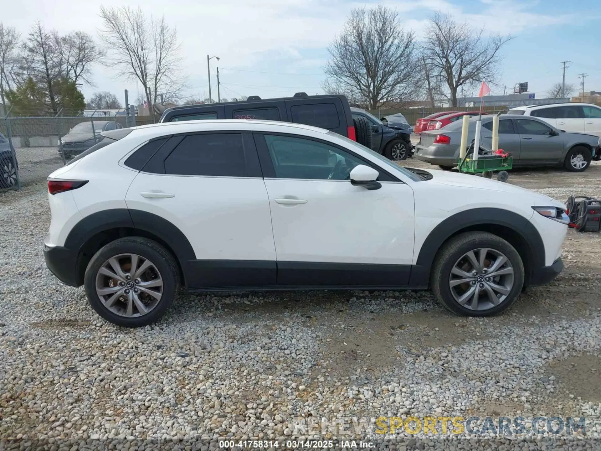 13 Photograph of a damaged car 3MVDMBCLXMM212008 MAZDA CX-30 2021