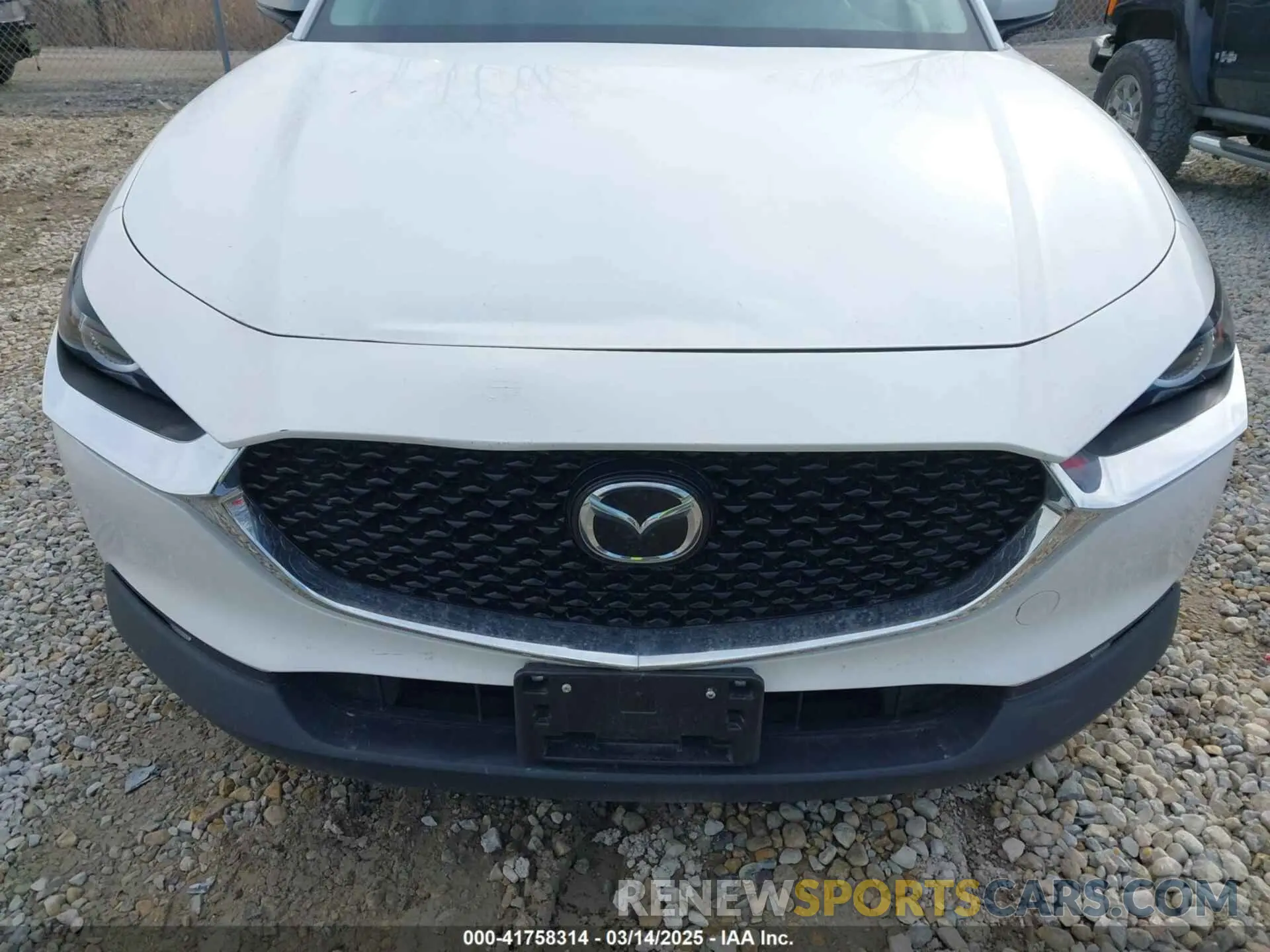 18 Photograph of a damaged car 3MVDMBCLXMM212008 MAZDA CX-30 2021