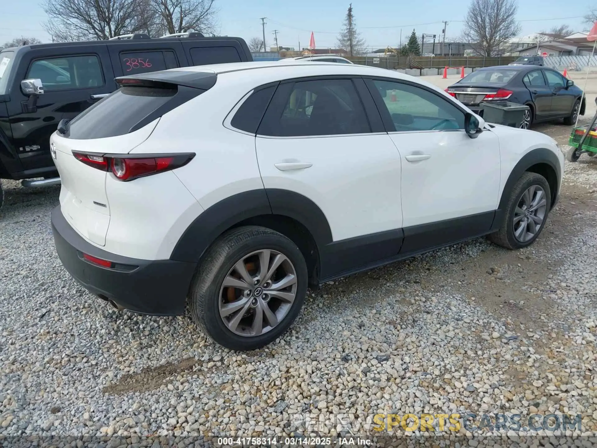 4 Photograph of a damaged car 3MVDMBCLXMM212008 MAZDA CX-30 2021