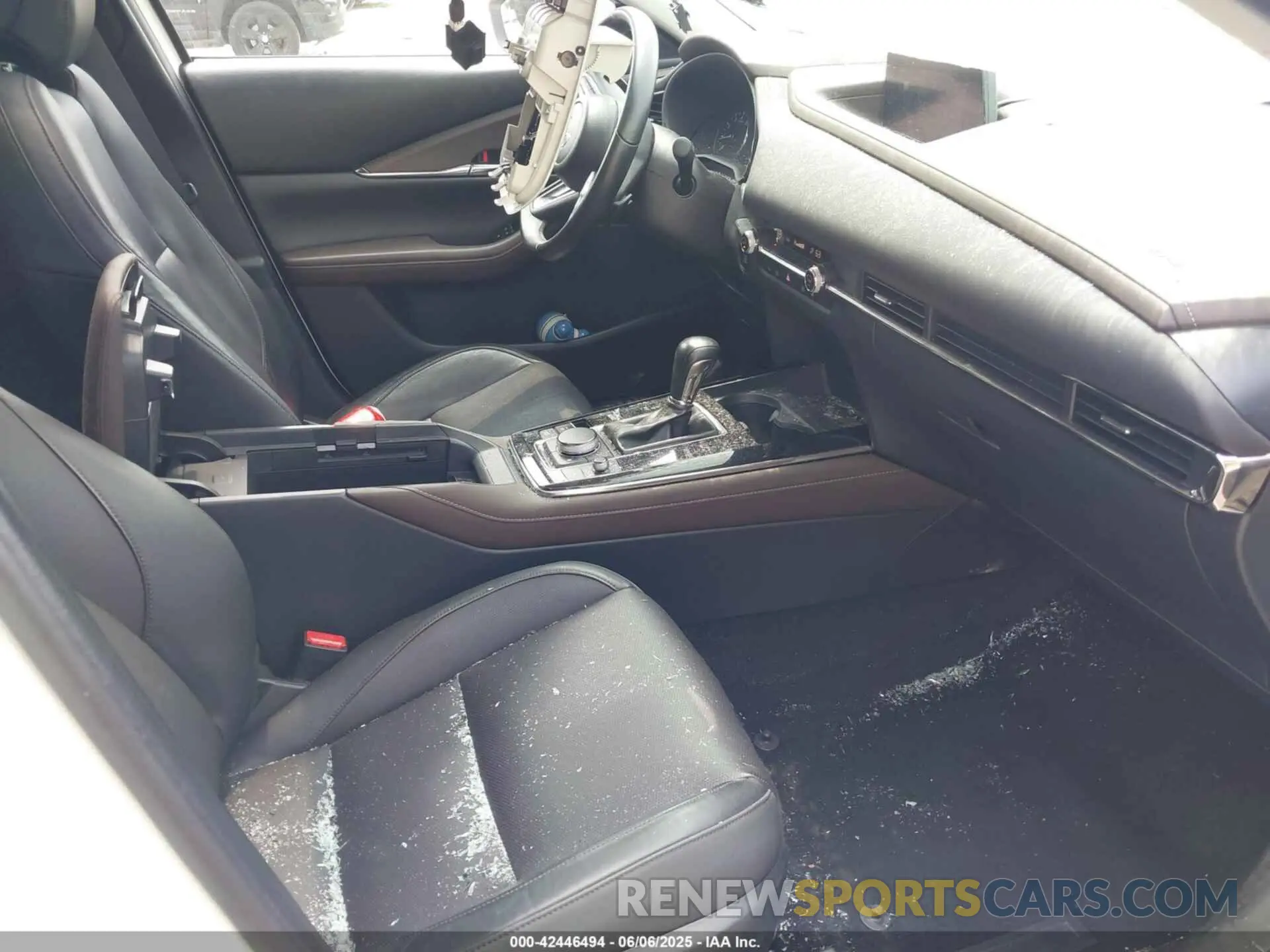 5 Photograph of a damaged car 3MVDMBDL0MM307045 MAZDA CX-30 2021
