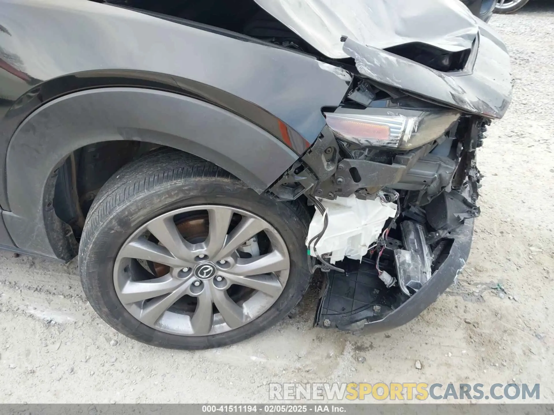 6 Photograph of a damaged car 3MVDMBDL1MM306485 MAZDA CX-30 2021