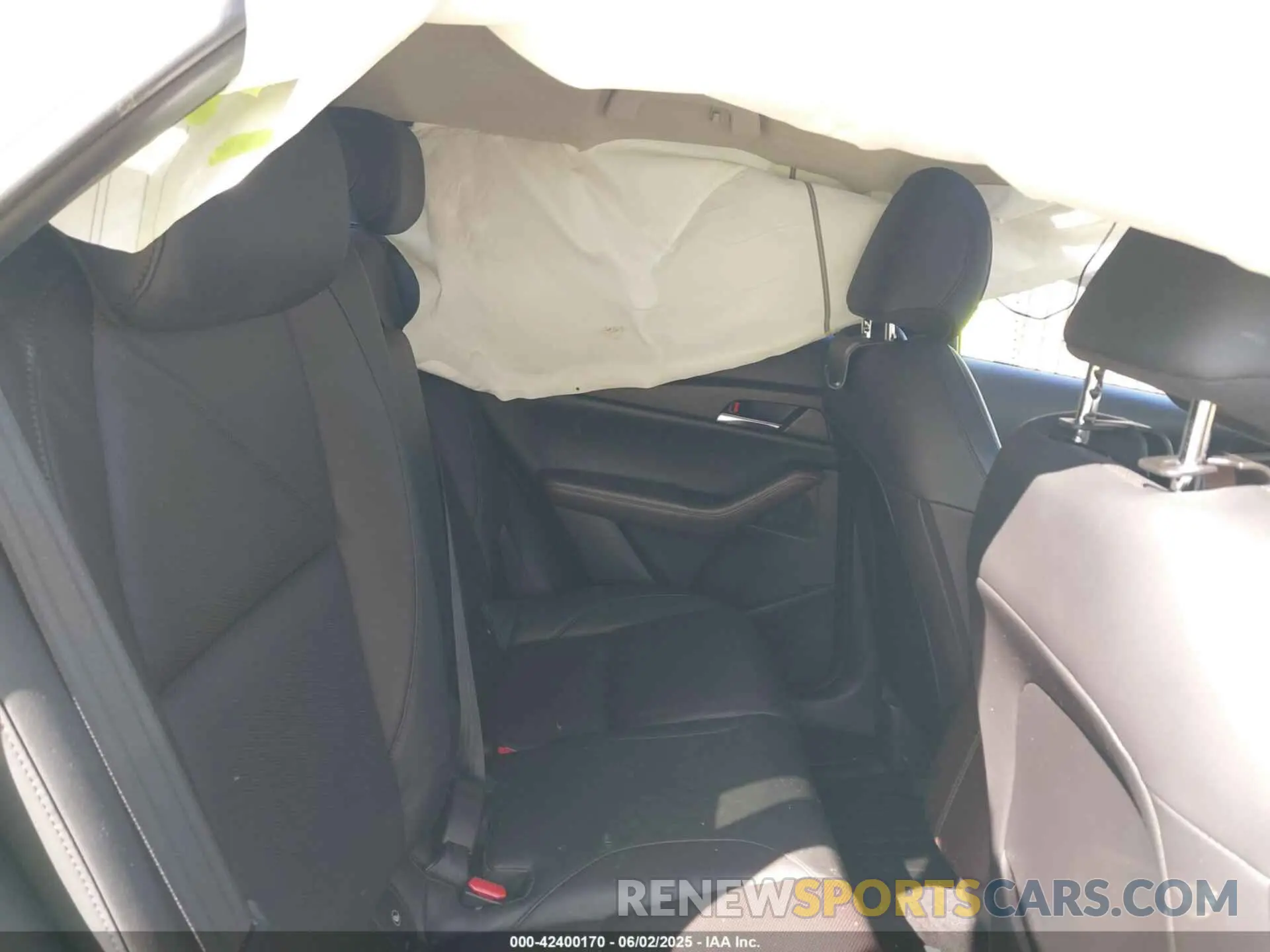 8 Photograph of a damaged car 3MVDMBDL2MM236267 MAZDA CX-30 2021