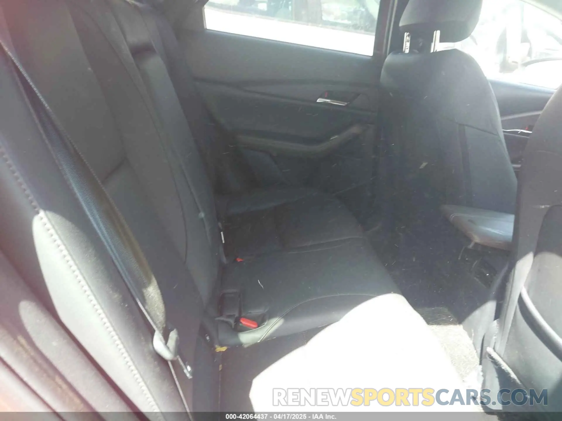 8 Photograph of a damaged car 3MVDMBDL4MM309428 MAZDA CX-30 2021