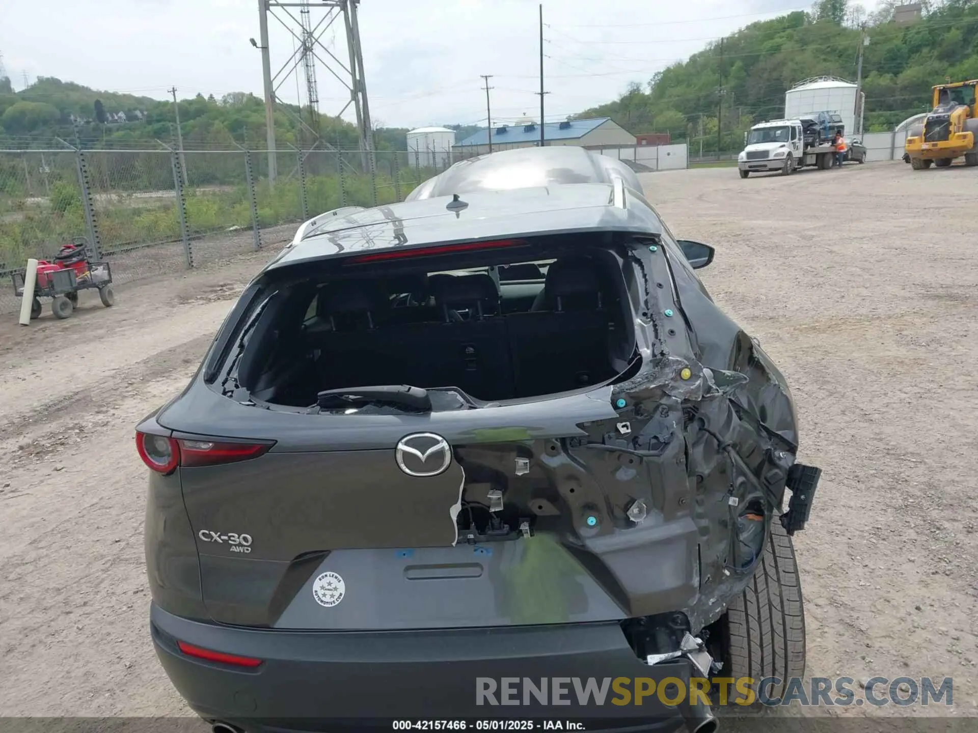 6 Photograph of a damaged car 3MVDMBDL5MM307476 MAZDA CX-30 2021