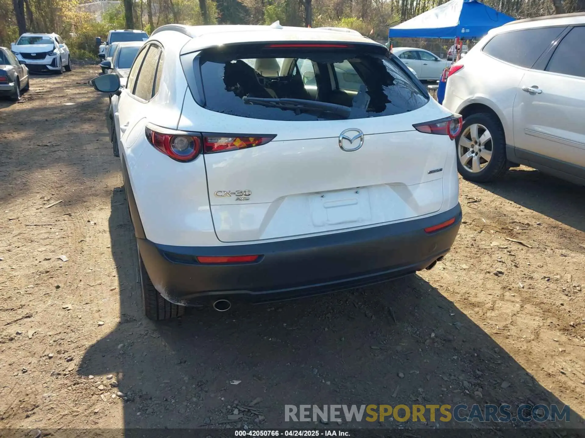 16 Photograph of a damaged car 3MVDMBDM0MM237278 MAZDA CX-30 2021