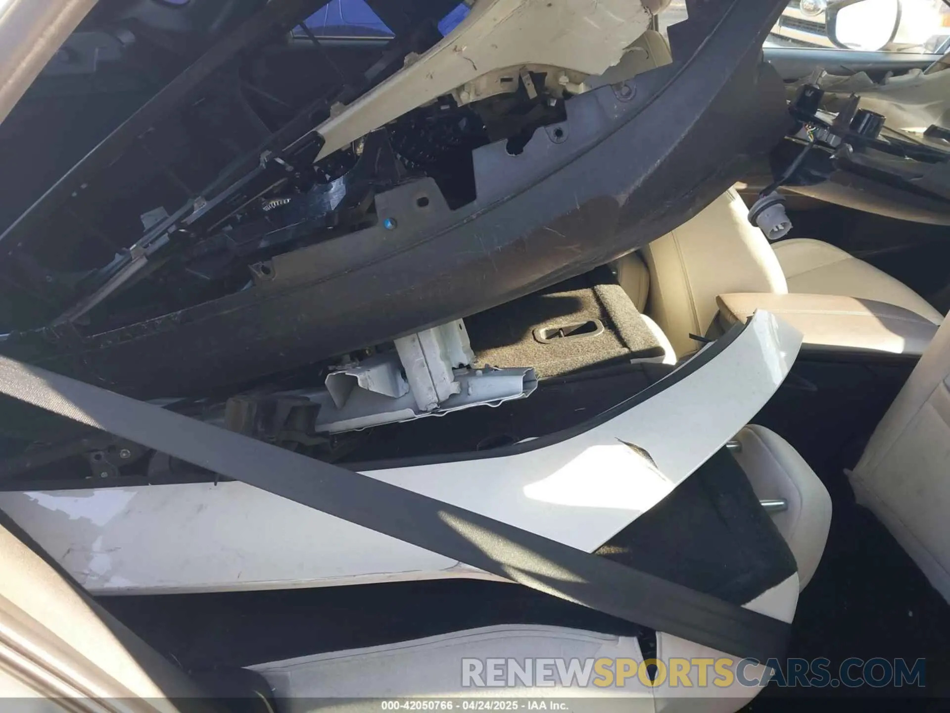 8 Photograph of a damaged car 3MVDMBDM0MM237278 MAZDA CX-30 2021