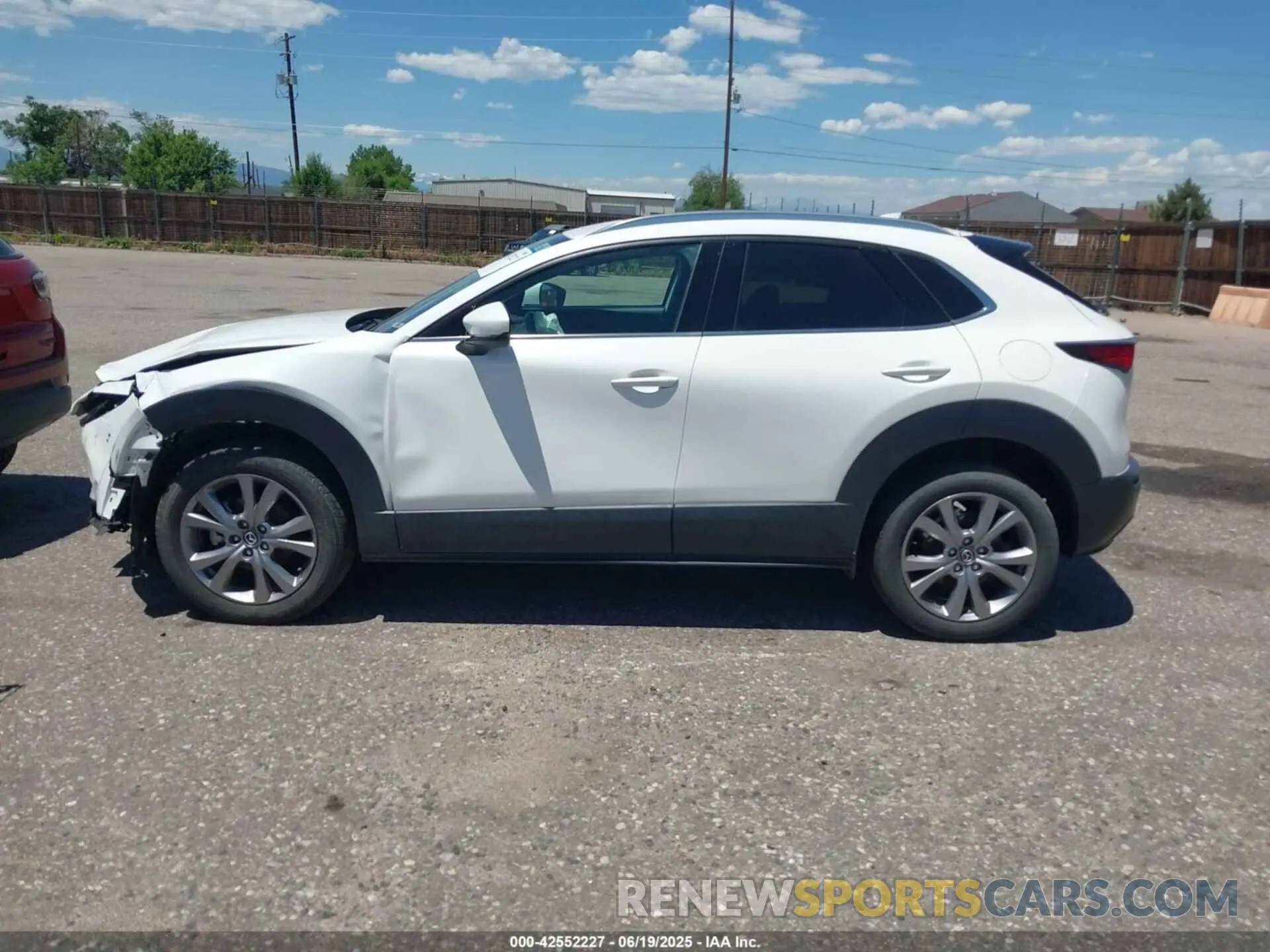 14 Photograph of a damaged car 3MVDMBDM4MM222153 MAZDA CX-30 2021
