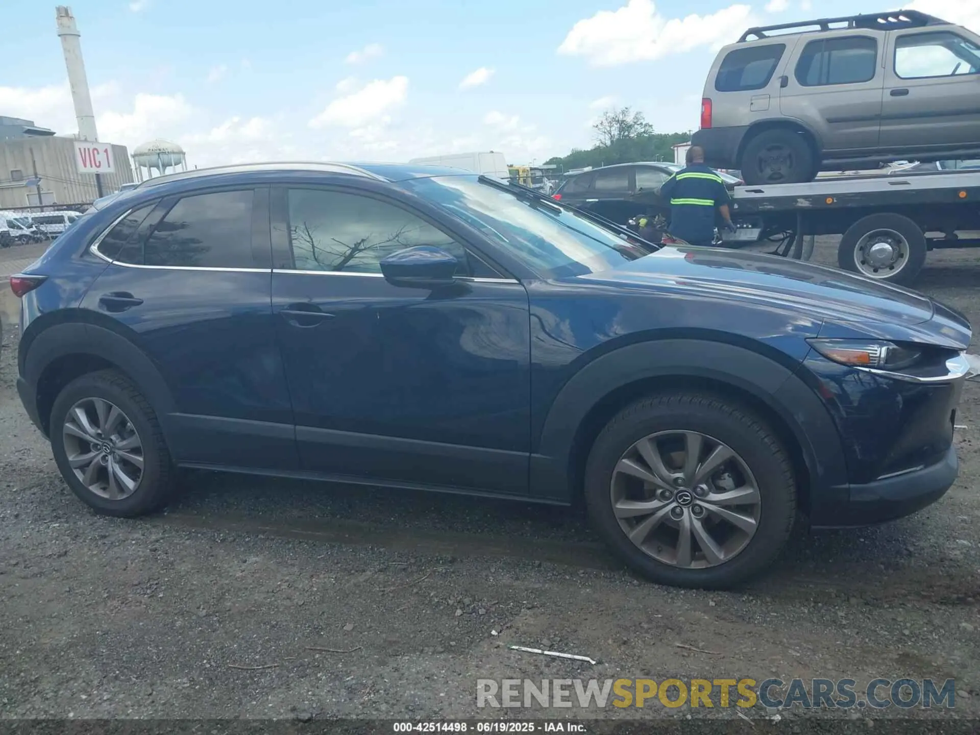 13 Photograph of a damaged car 3MVDMBDM5MM216605 MAZDA CX-30 2021