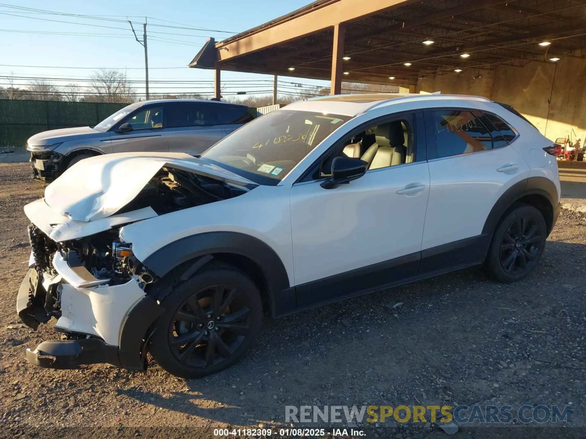 2 Photograph of a damaged car 3MVDMBDY2MM236118 MAZDA CX-30 2021