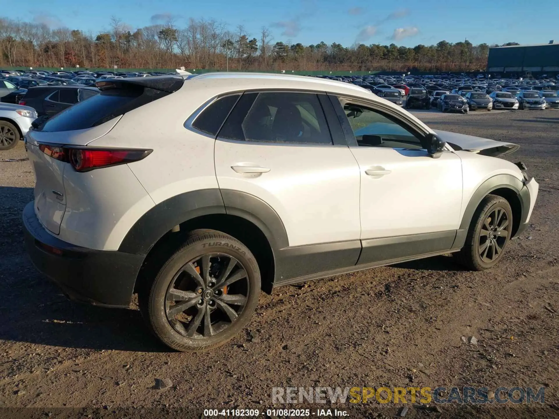 4 Photograph of a damaged car 3MVDMBDY2MM236118 MAZDA CX-30 2021