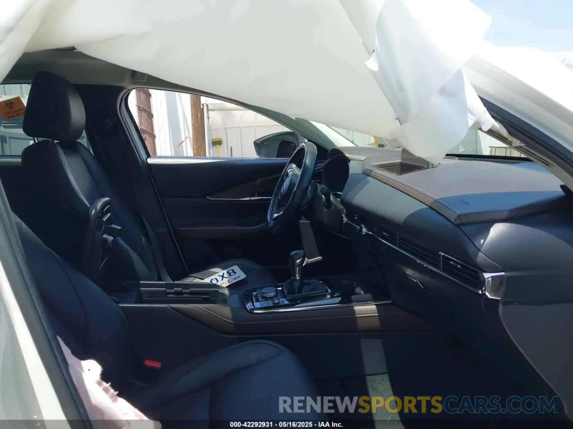 5 Photograph of a damaged car 3MVDMBDY5MM266469 MAZDA CX-30 2021