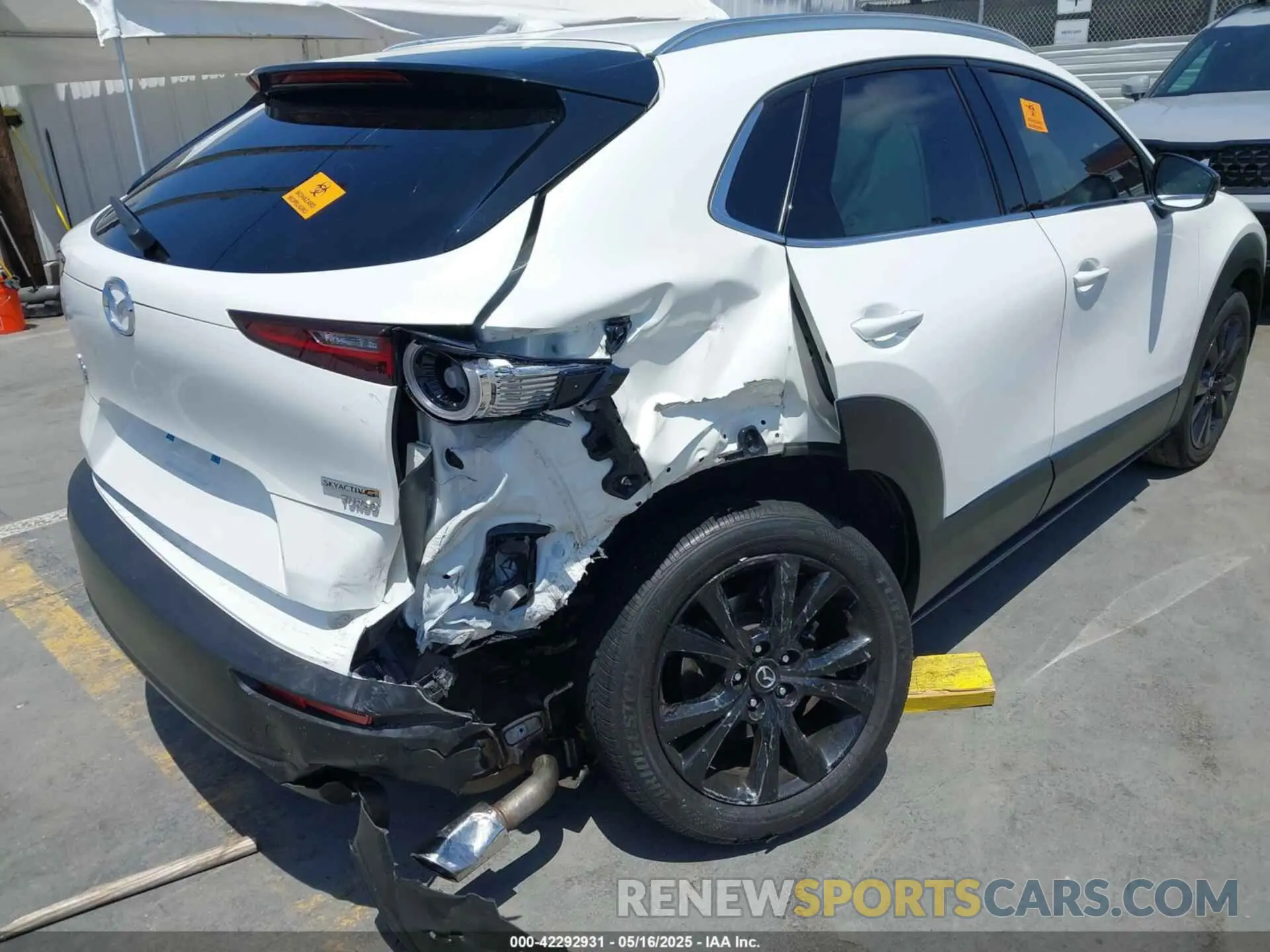 6 Photograph of a damaged car 3MVDMBDY5MM266469 MAZDA CX-30 2021