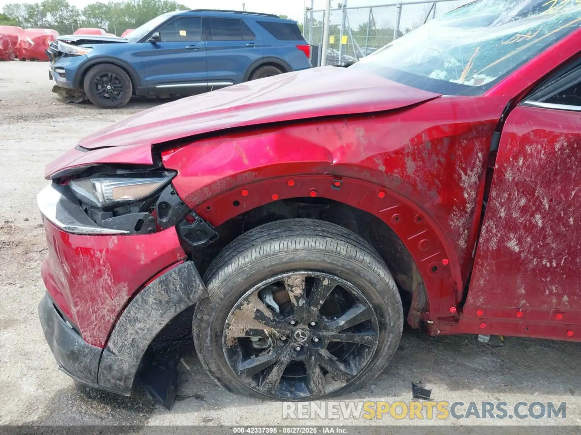 14 Photograph of a damaged car 3MVDMBDY5MM307831 MAZDA CX-30 2021