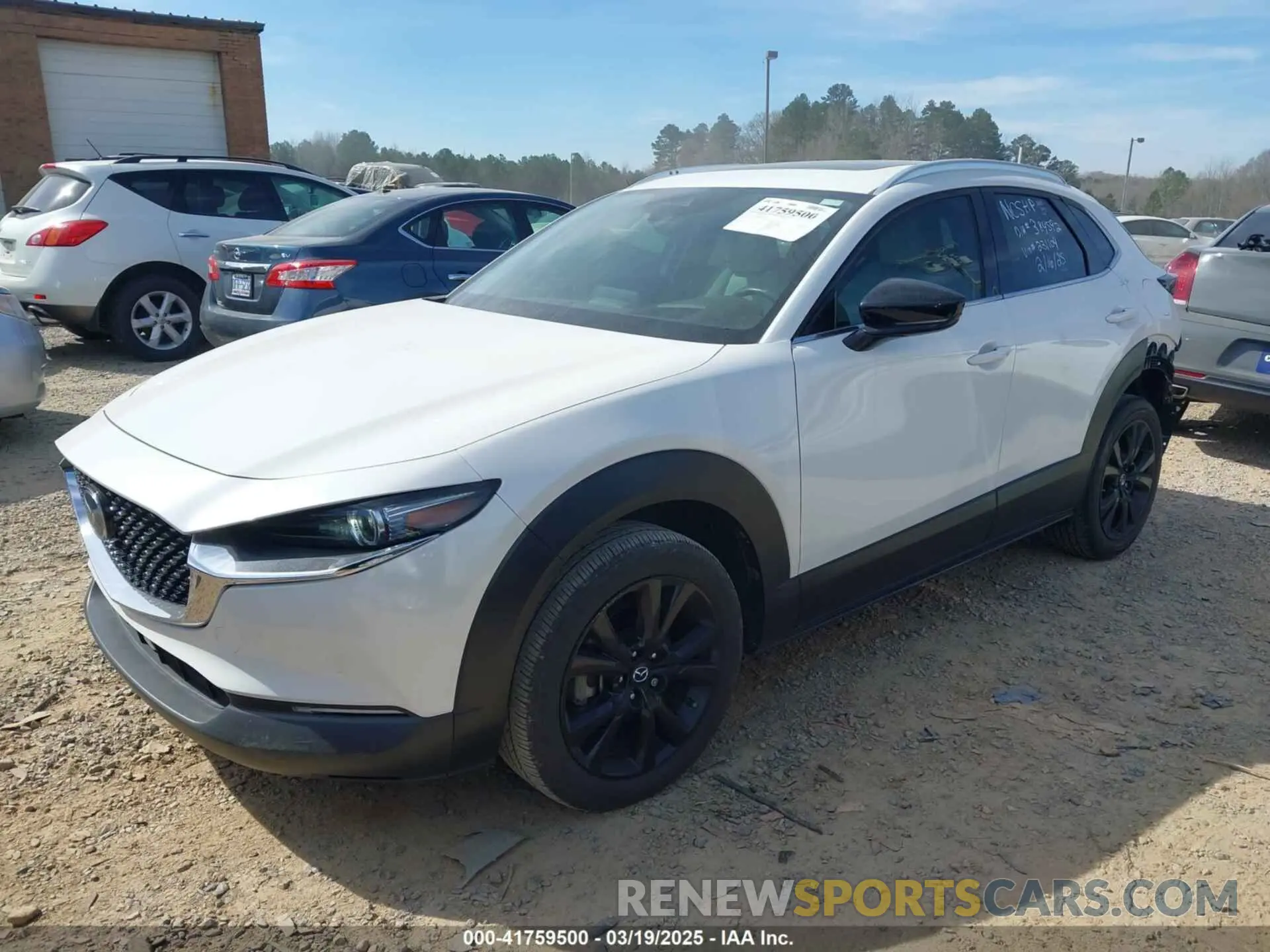 2 Photograph of a damaged car 3MVDMBDYXMM231104 MAZDA CX-30 2021