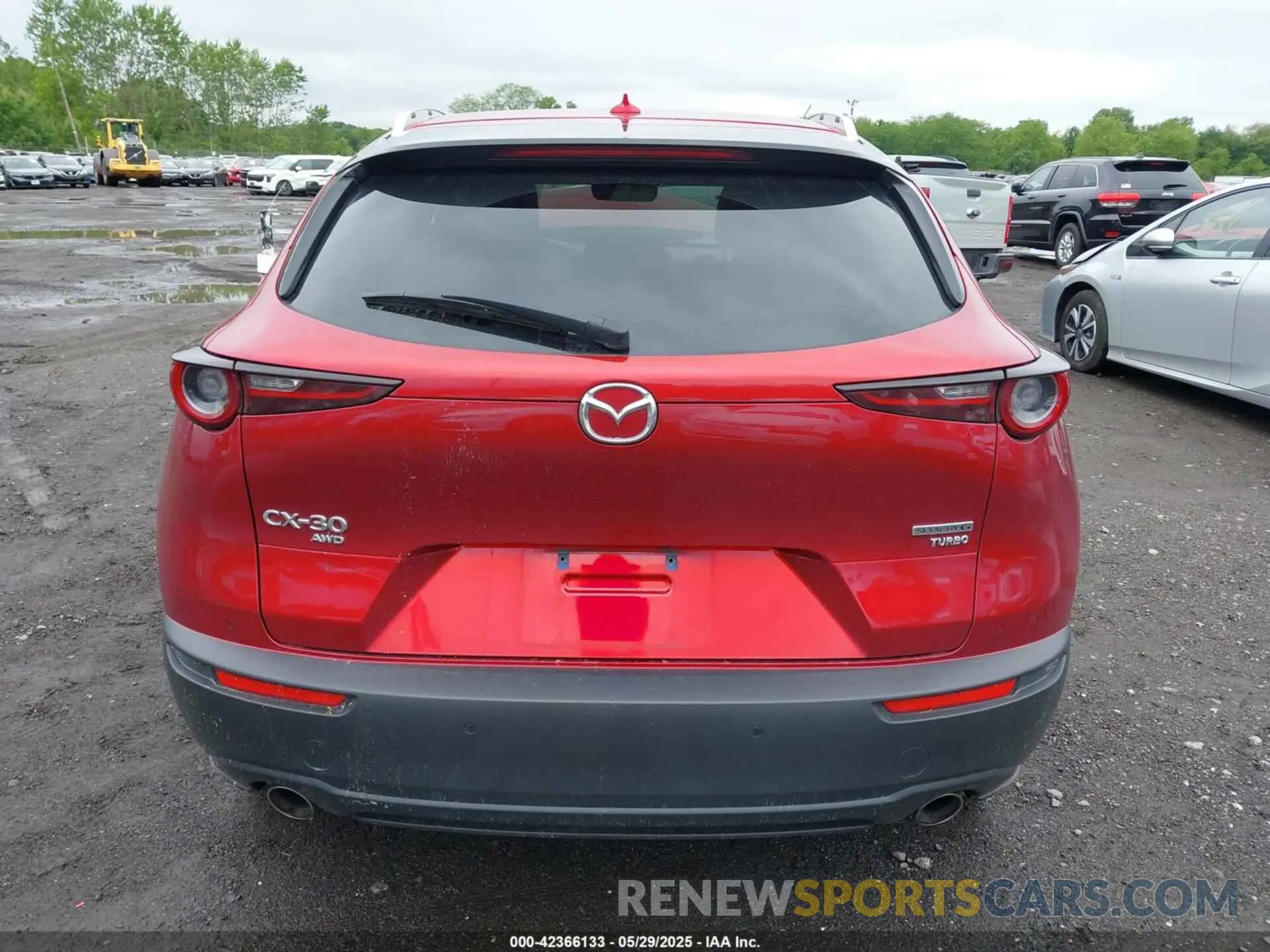 16 Photograph of a damaged car 3MVDMBEY2MM257128 MAZDA CX-30 2021