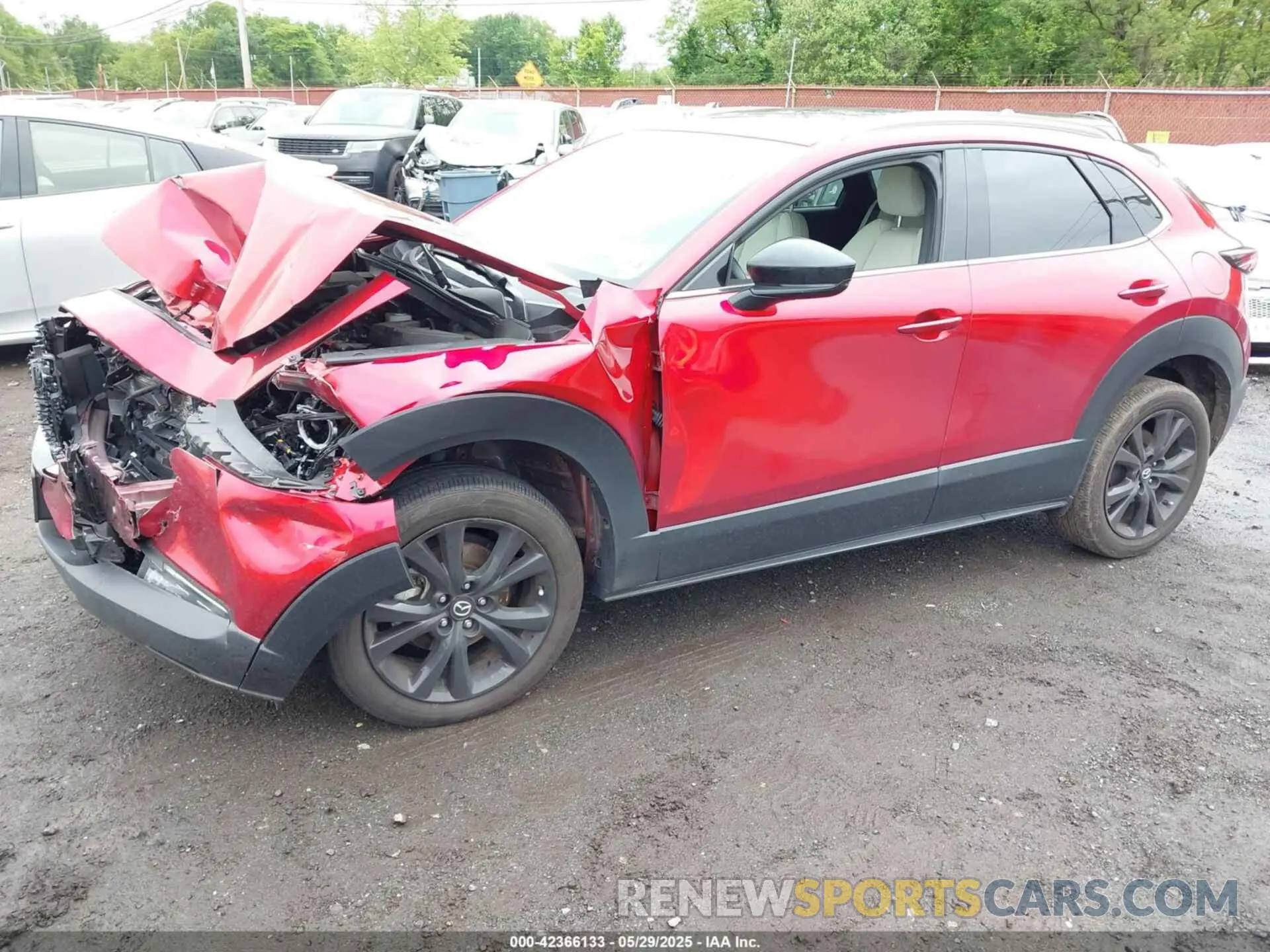 2 Photograph of a damaged car 3MVDMBEY2MM257128 MAZDA CX-30 2021