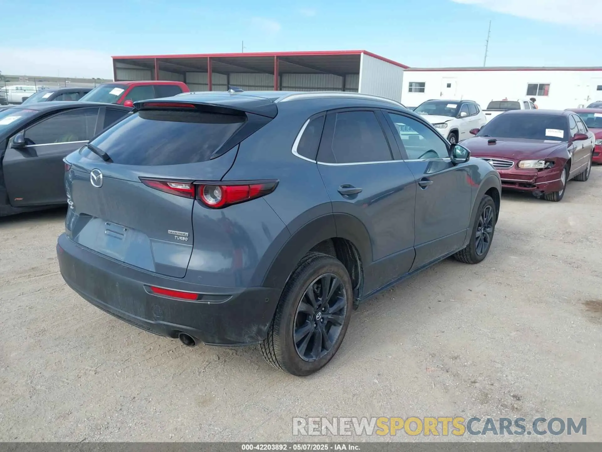 4 Photograph of a damaged car 3MVDMBEY7MM308316 MAZDA CX-30 2021