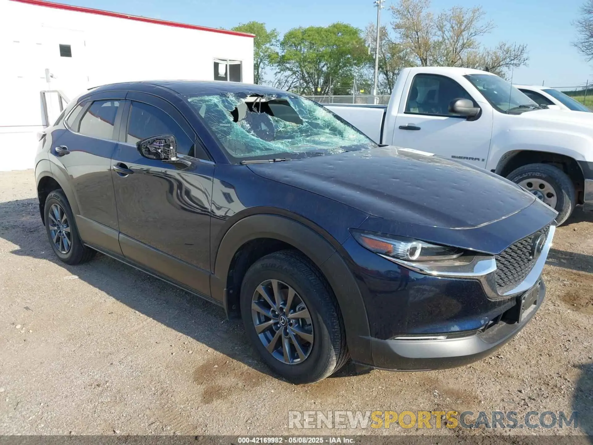 1 Photograph of a damaged car 3MVDMBAL1NM422758 MAZDA CX-30 2022