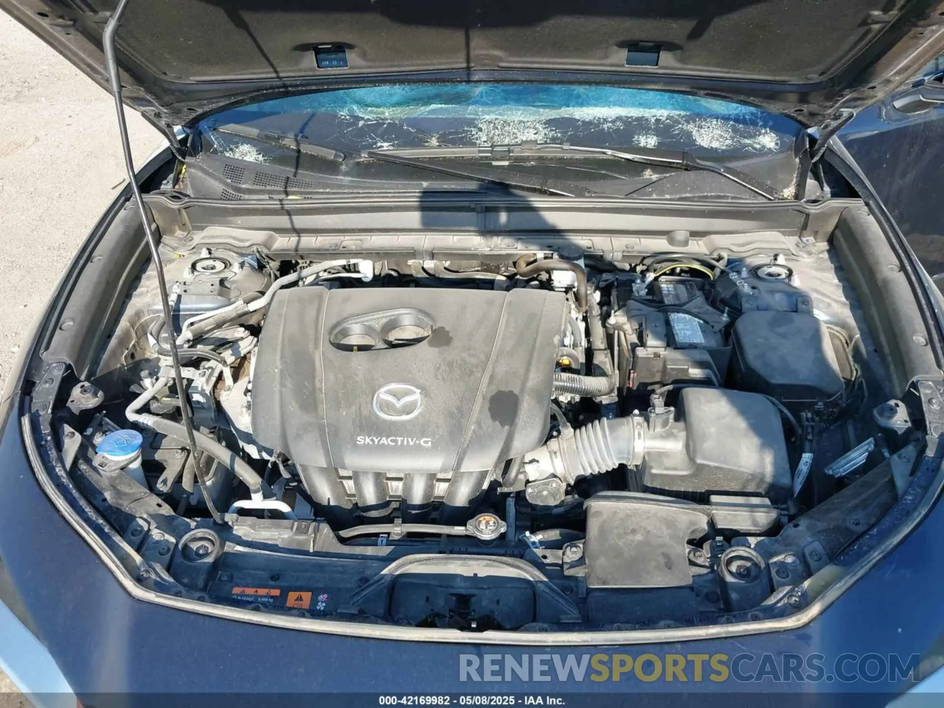 10 Photograph of a damaged car 3MVDMBAL1NM422758 MAZDA CX-30 2022