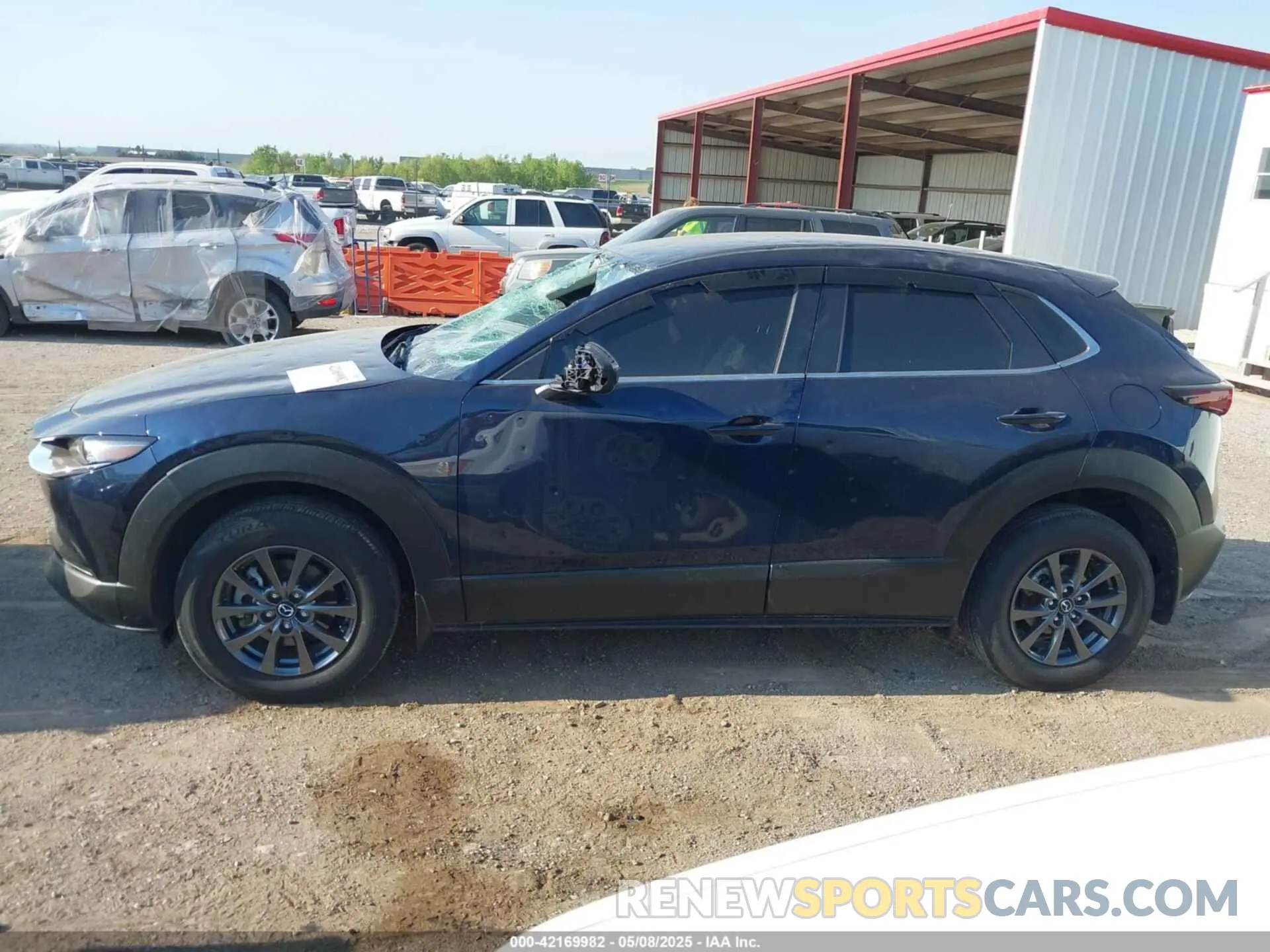 14 Photograph of a damaged car 3MVDMBAL1NM422758 MAZDA CX-30 2022