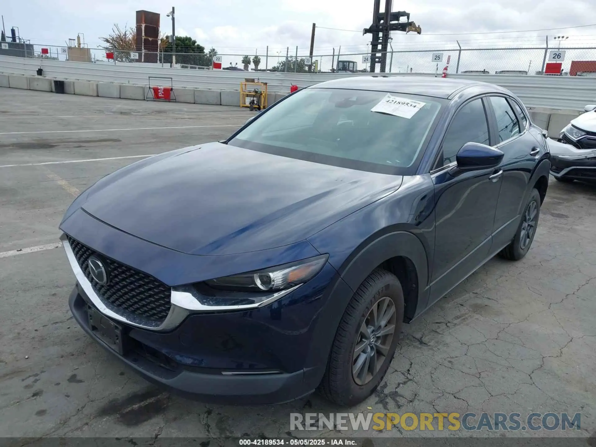 2 Photograph of a damaged car 3MVDMBAL6NM401498 MAZDA CX-30 2022