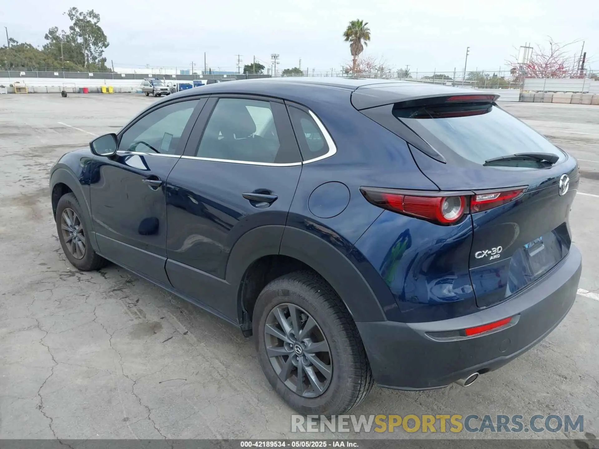 3 Photograph of a damaged car 3MVDMBAL6NM401498 MAZDA CX-30 2022