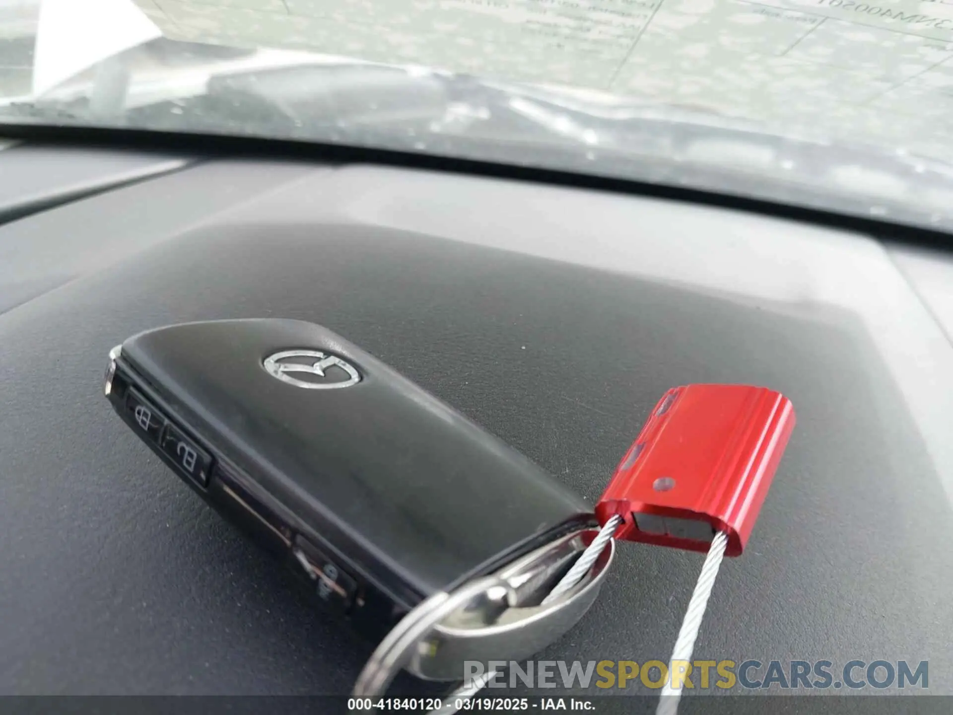 11 Photograph of a damaged car 3MVDMBAY3NM400501 MAZDA CX-30 2022
