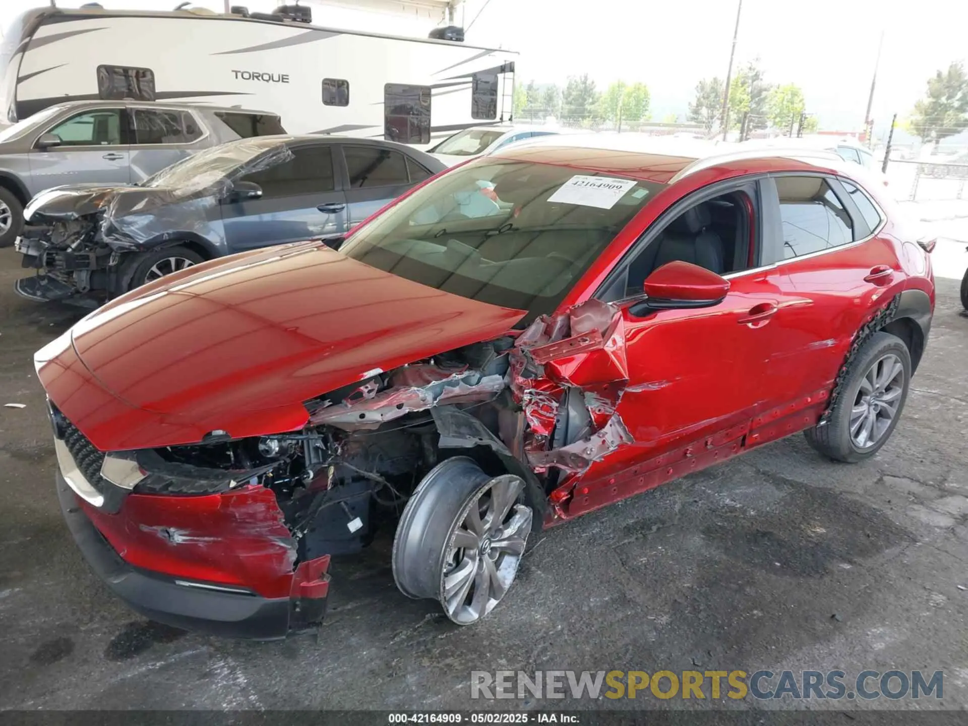 2 Photograph of a damaged car 3MVDMBBL2NM417034 MAZDA CX-30 2022