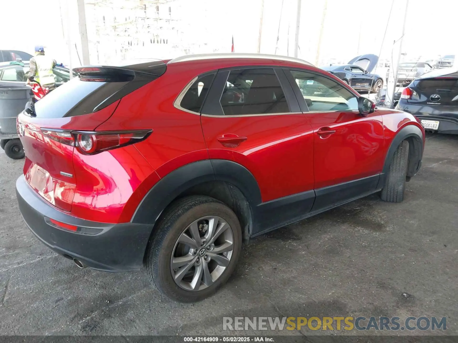 4 Photograph of a damaged car 3MVDMBBL2NM417034 MAZDA CX-30 2022
