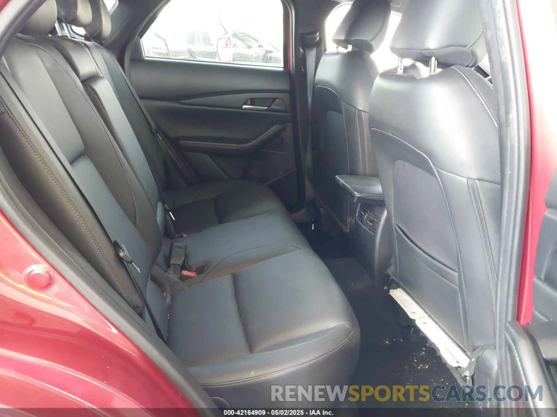 8 Photograph of a damaged car 3MVDMBBL2NM417034 MAZDA CX-30 2022
