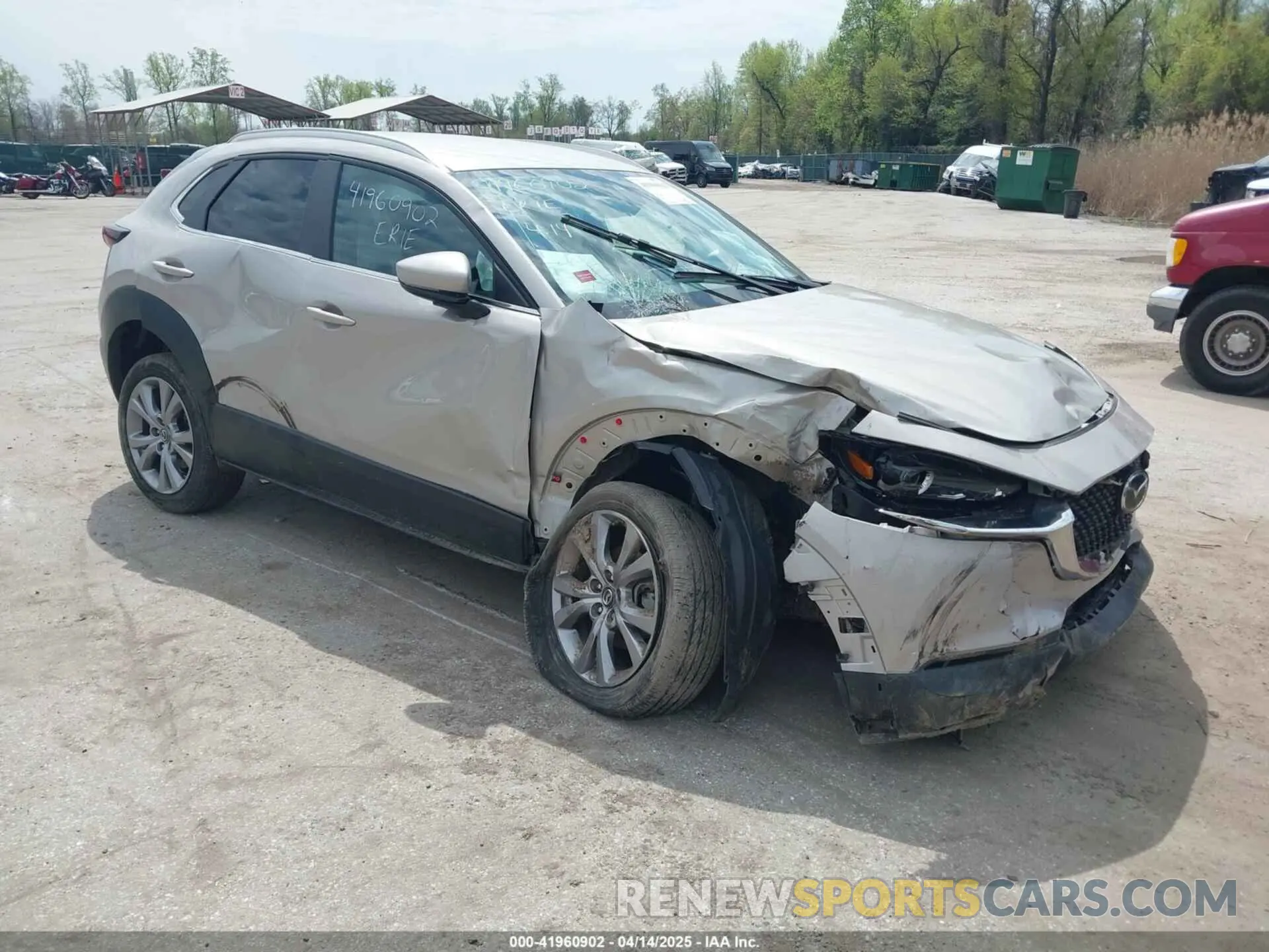 1 Photograph of a damaged car 3MVDMBBL2NM439681 MAZDA CX-30 2022