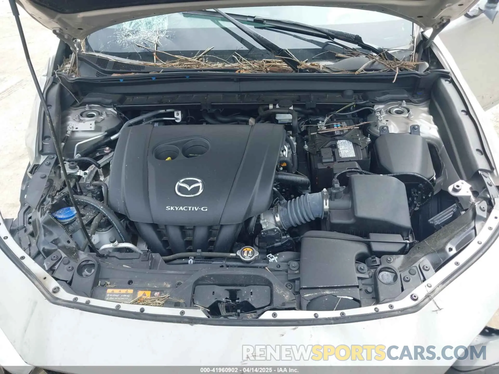 10 Photograph of a damaged car 3MVDMBBL2NM439681 MAZDA CX-30 2022
