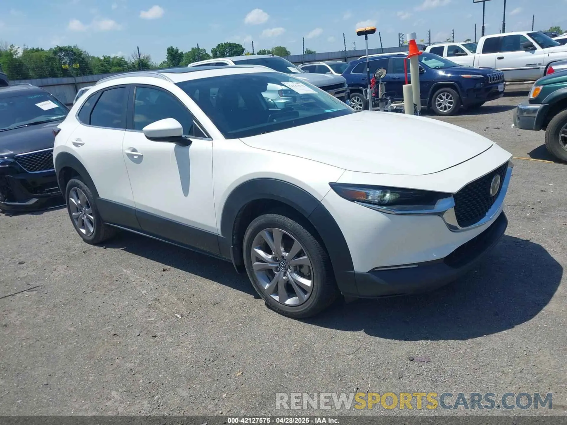 1 Photograph of a damaged car 3MVDMBBL3NM400887 MAZDA CX-30 2022