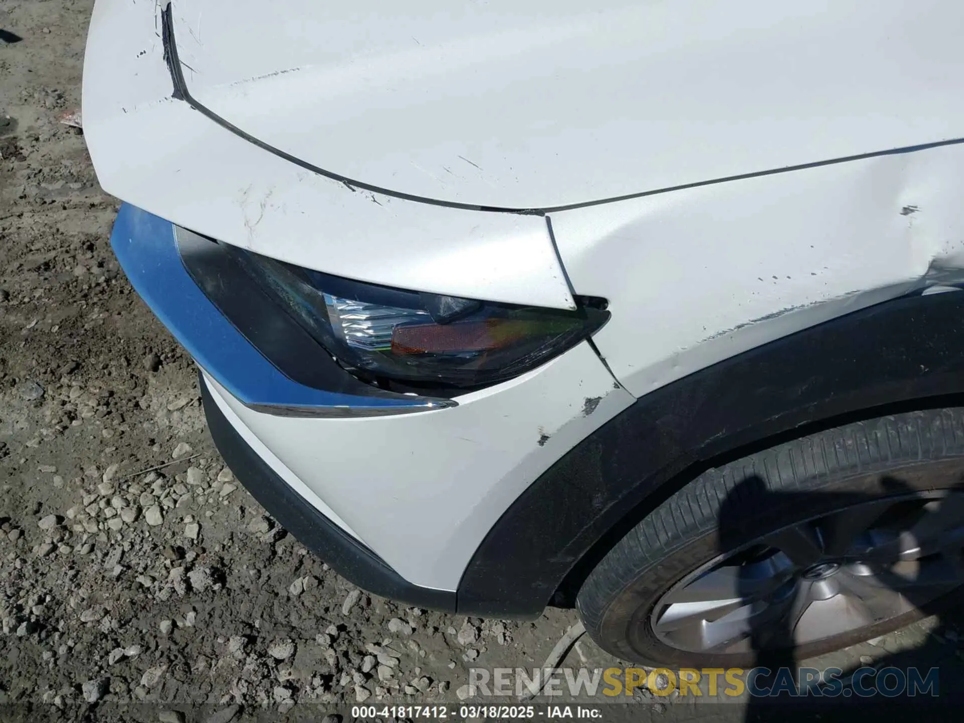 21 Photograph of a damaged car 3MVDMBBL3NM428172 MAZDA CX-30 2022