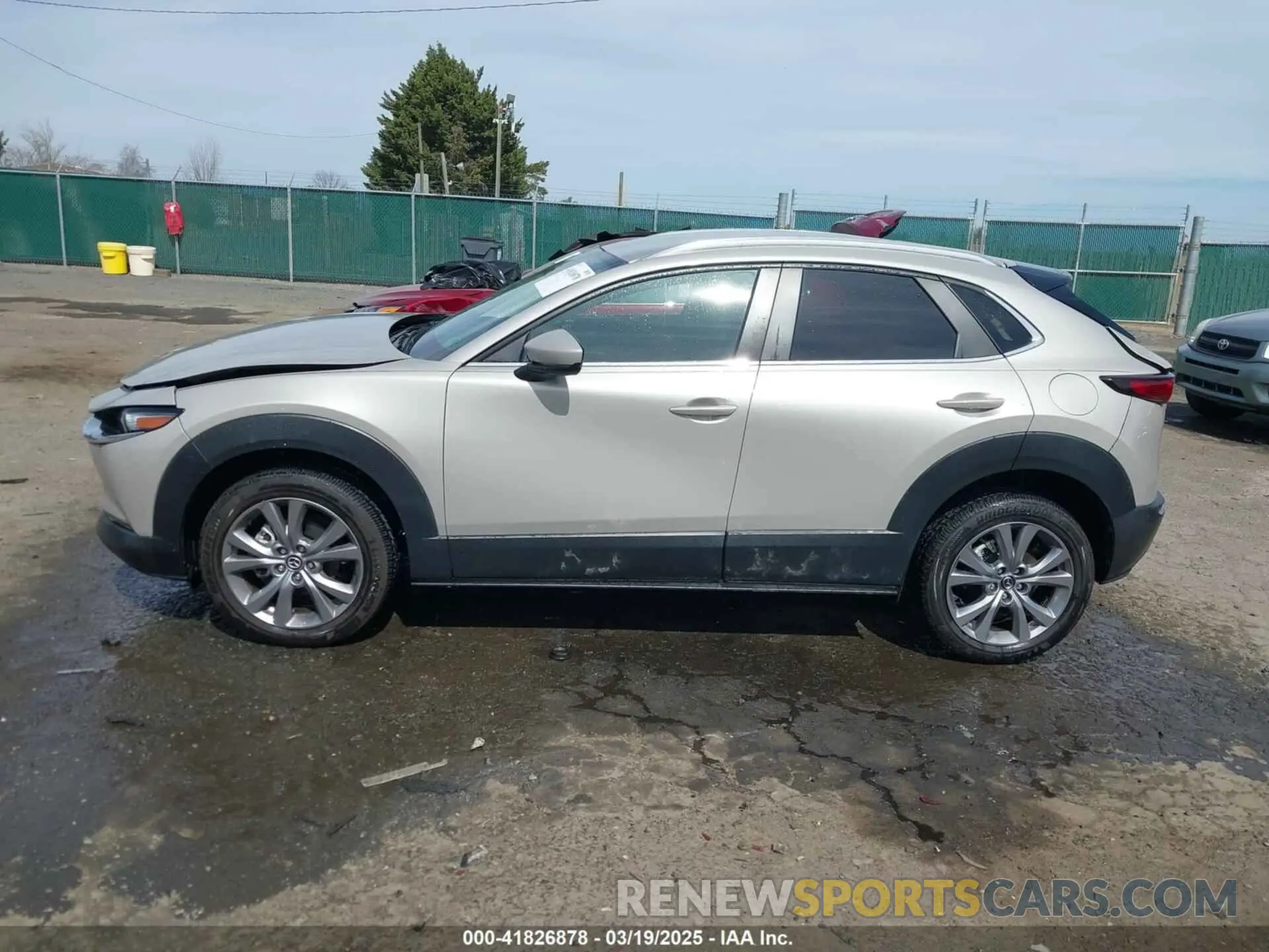 14 Photograph of a damaged car 3MVDMBBL4NM401563 MAZDA CX-30 2022