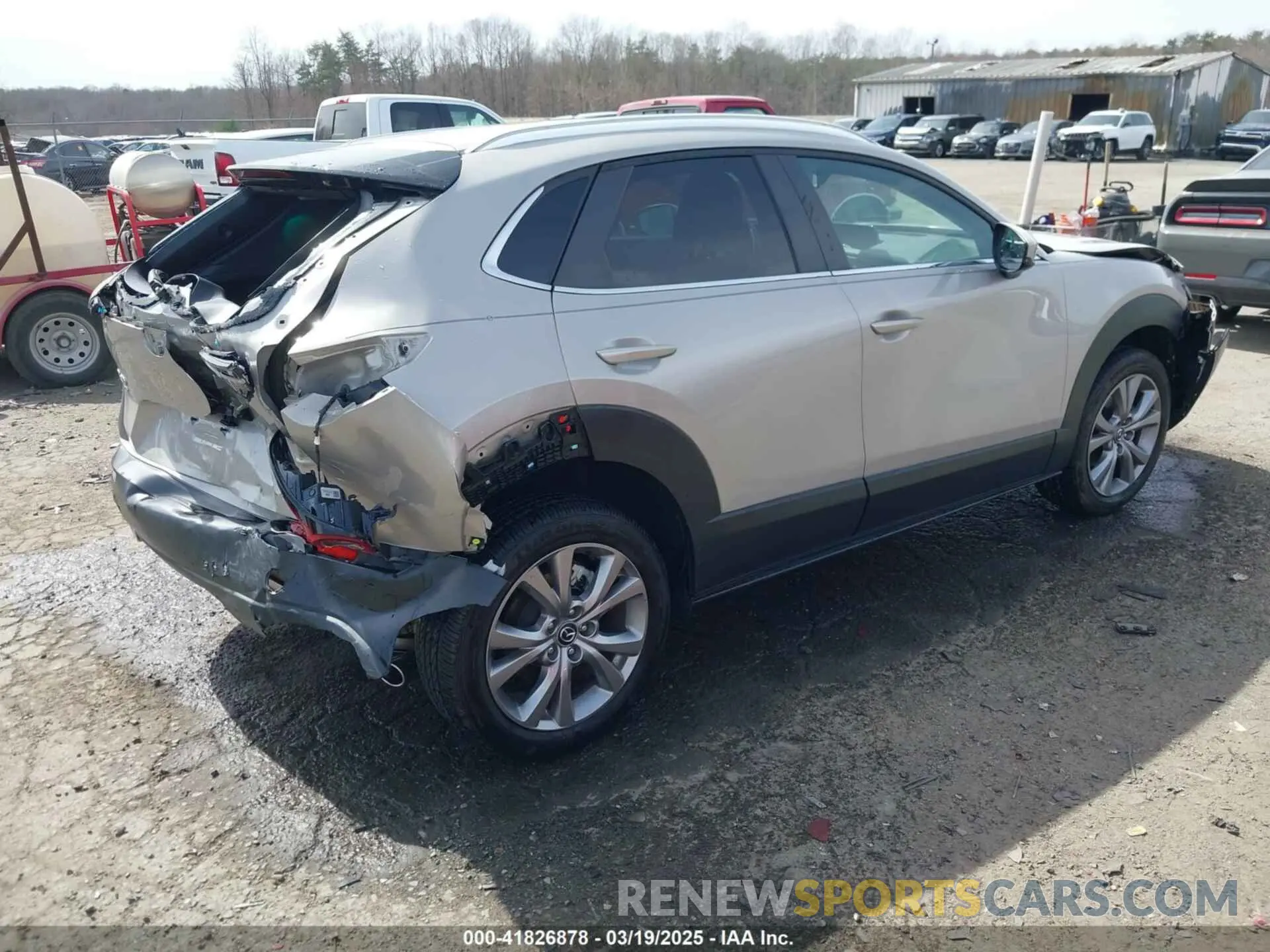 4 Photograph of a damaged car 3MVDMBBL4NM401563 MAZDA CX-30 2022