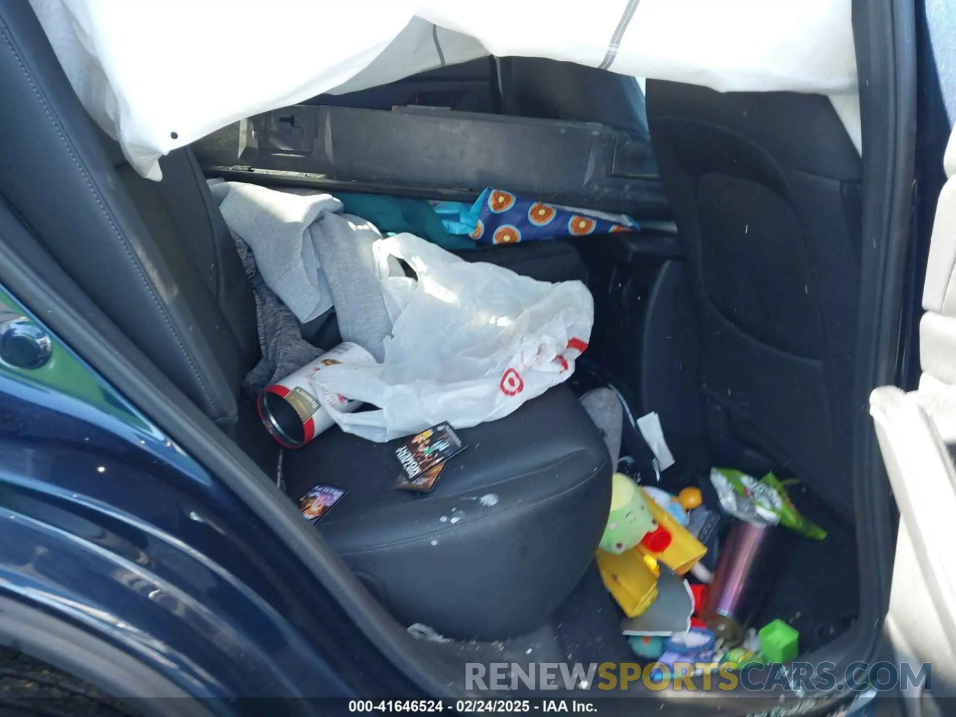 8 Photograph of a damaged car 3MVDMBBL4NM444414 MAZDA CX-30 2022