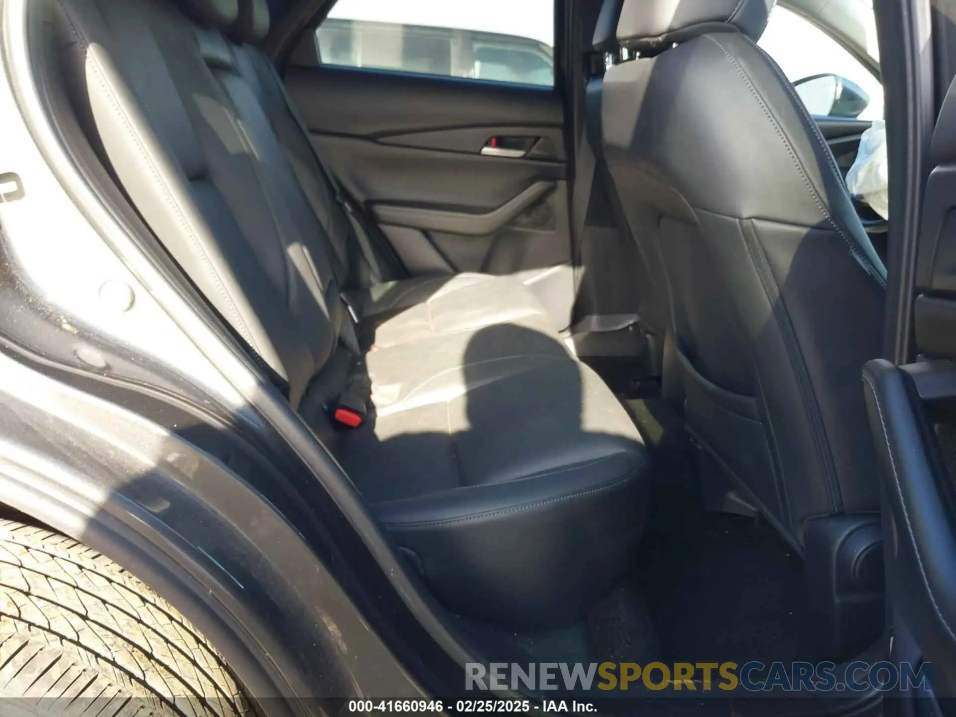 8 Photograph of a damaged car 3MVDMBBL6NM447914 MAZDA CX-30 2022