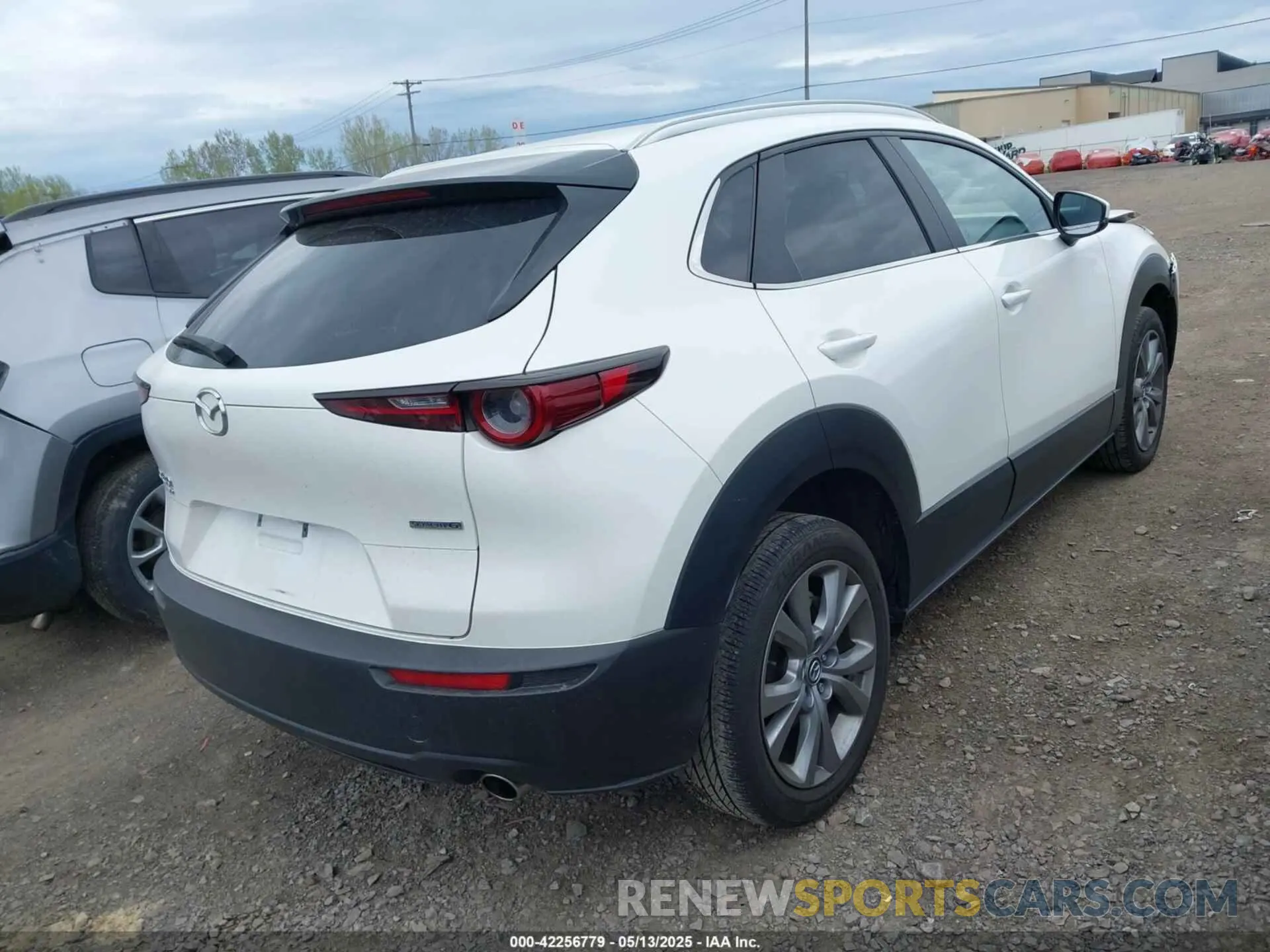 4 Photograph of a damaged car 3MVDMBBL6NM448870 MAZDA CX-30 2022