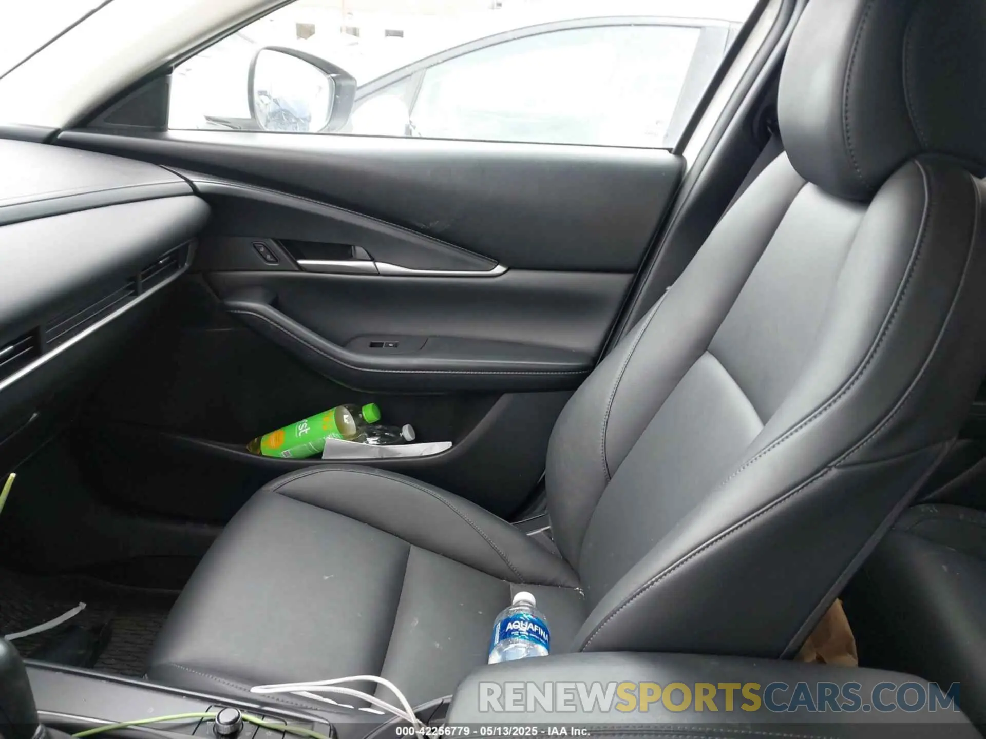 5 Photograph of a damaged car 3MVDMBBL6NM448870 MAZDA CX-30 2022