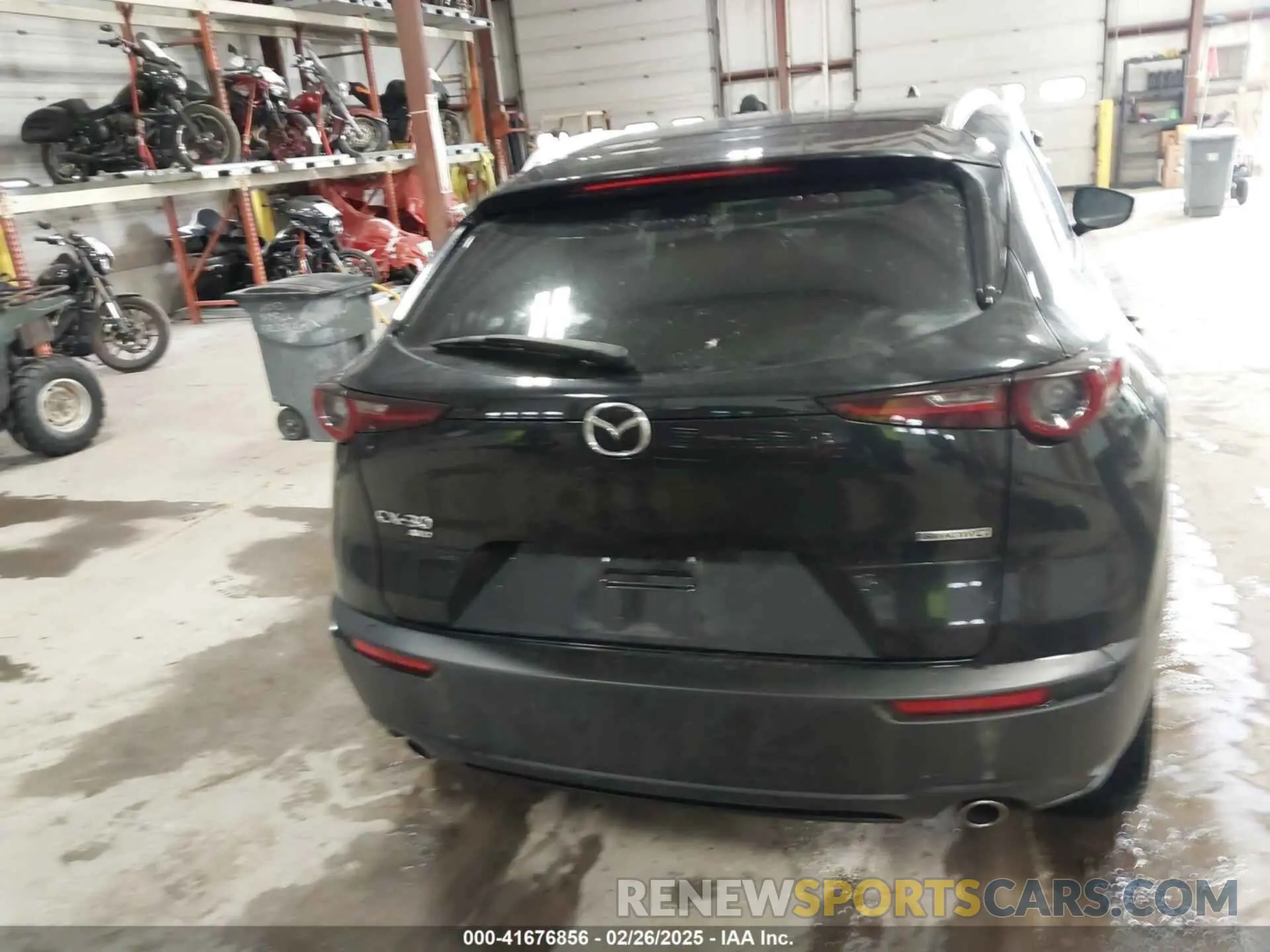 17 Photograph of a damaged car 3MVDMBBL8NM430516 MAZDA CX-30 2022