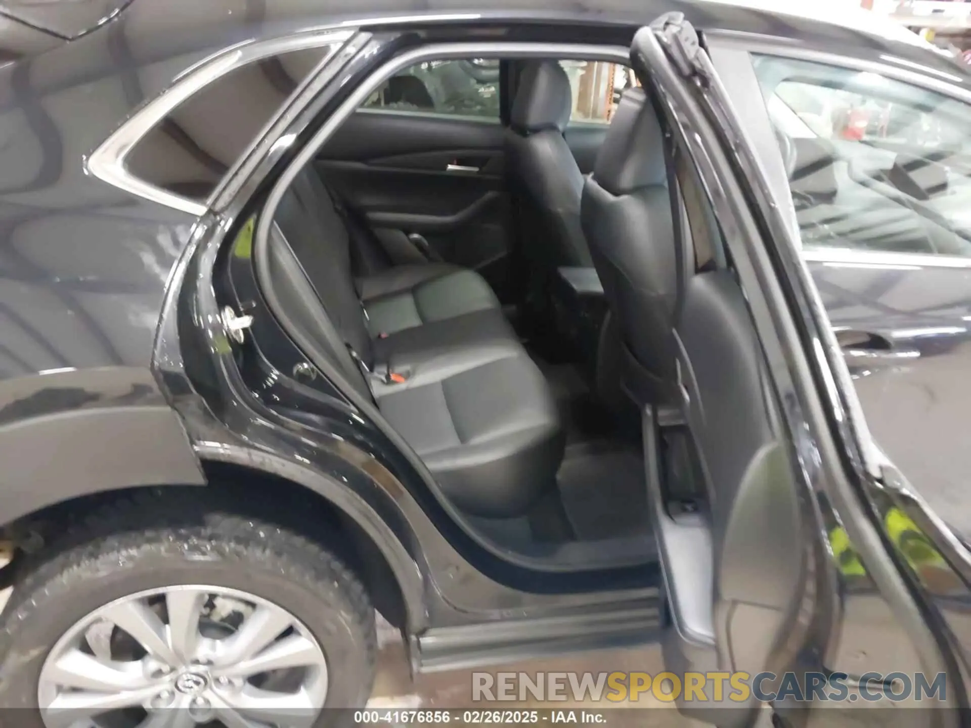 8 Photograph of a damaged car 3MVDMBBL8NM430516 MAZDA CX-30 2022