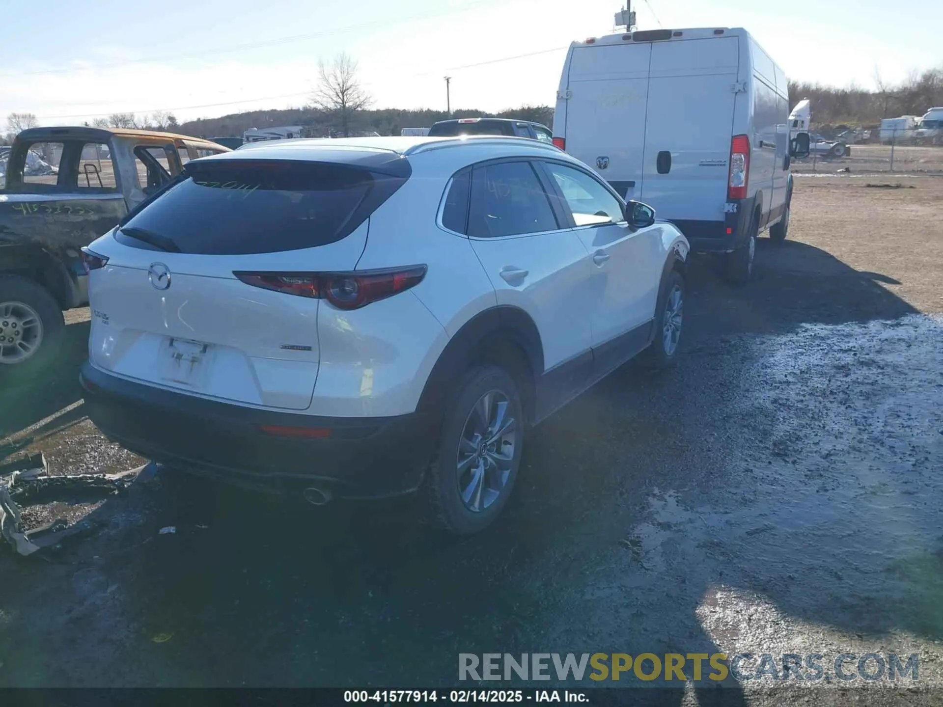 4 Photograph of a damaged car 3MVDMBBL8NM448787 MAZDA CX-30 2022