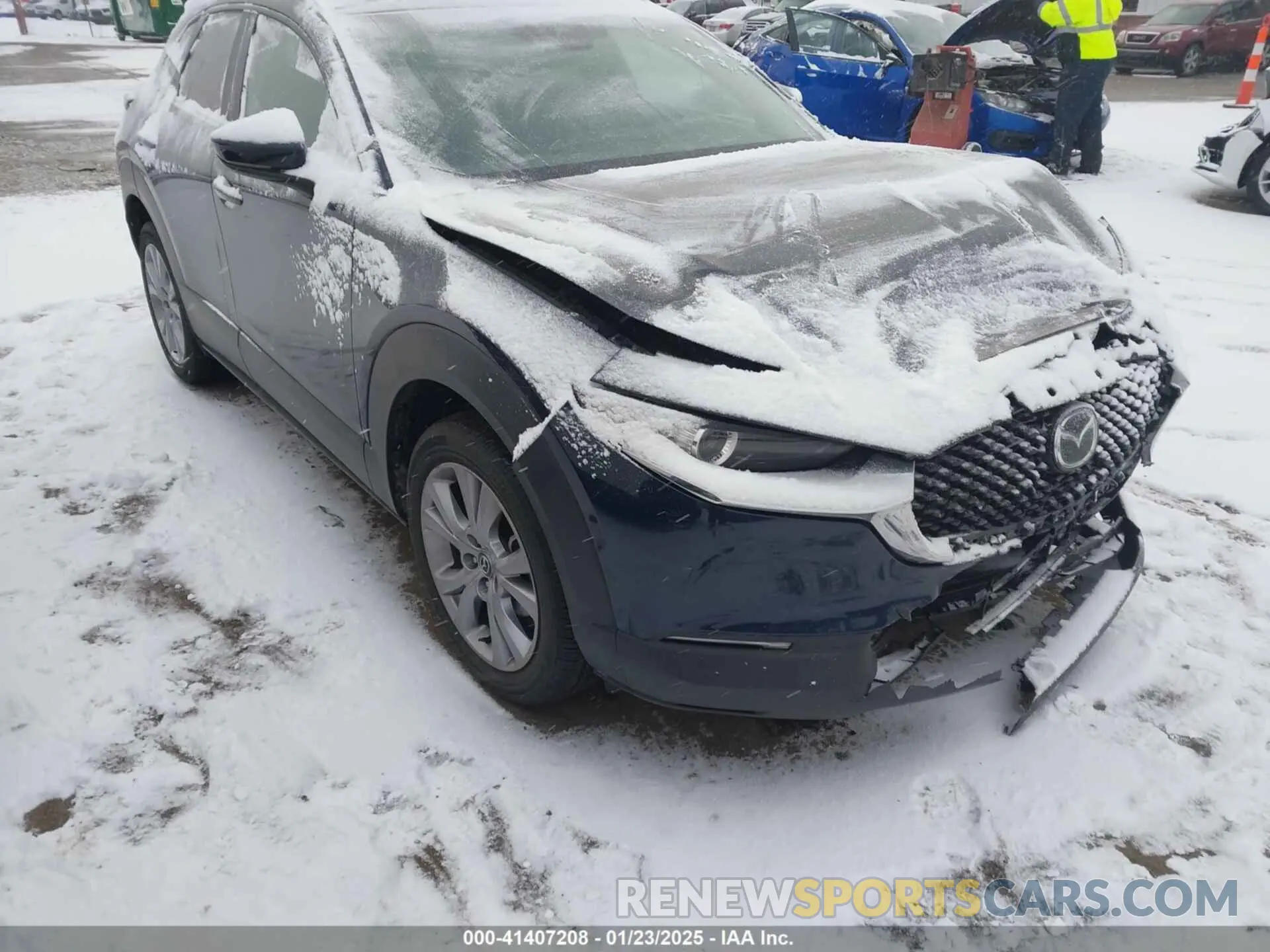 1 Photograph of a damaged car 3MVDMBBLXNM424992 MAZDA CX-30 2022