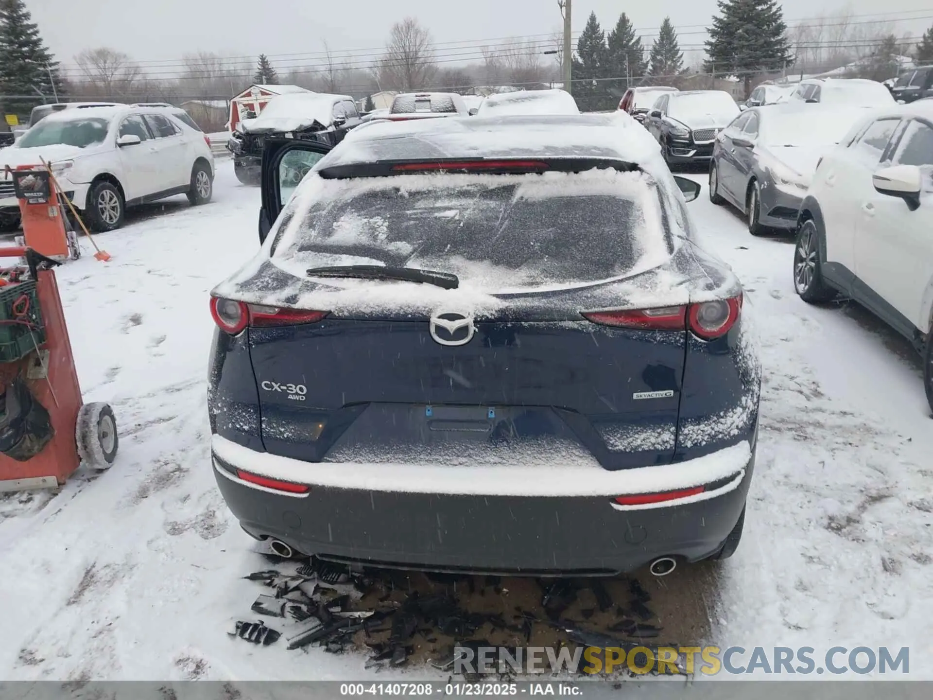 16 Photograph of a damaged car 3MVDMBBLXNM424992 MAZDA CX-30 2022
