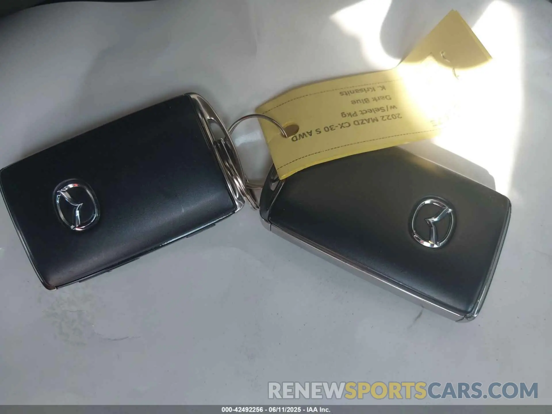 11 Photograph of a damaged car 3MVDMBBLXNM440254 MAZDA CX-30 2022